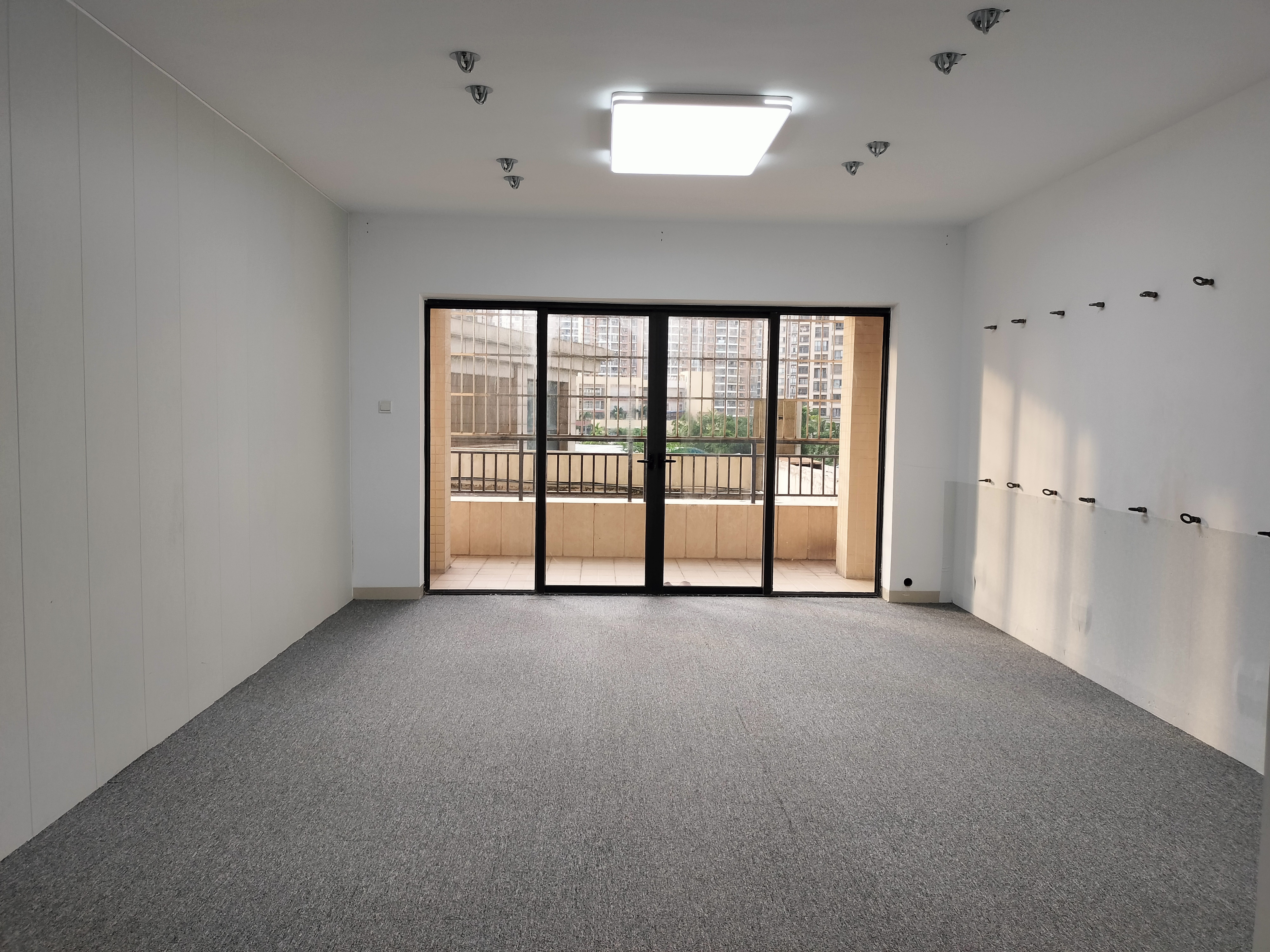 和风江岸 4室2厅2卫 4000.0元/月 和风江岸 4室2厅2卫 4000.0元/月室内图