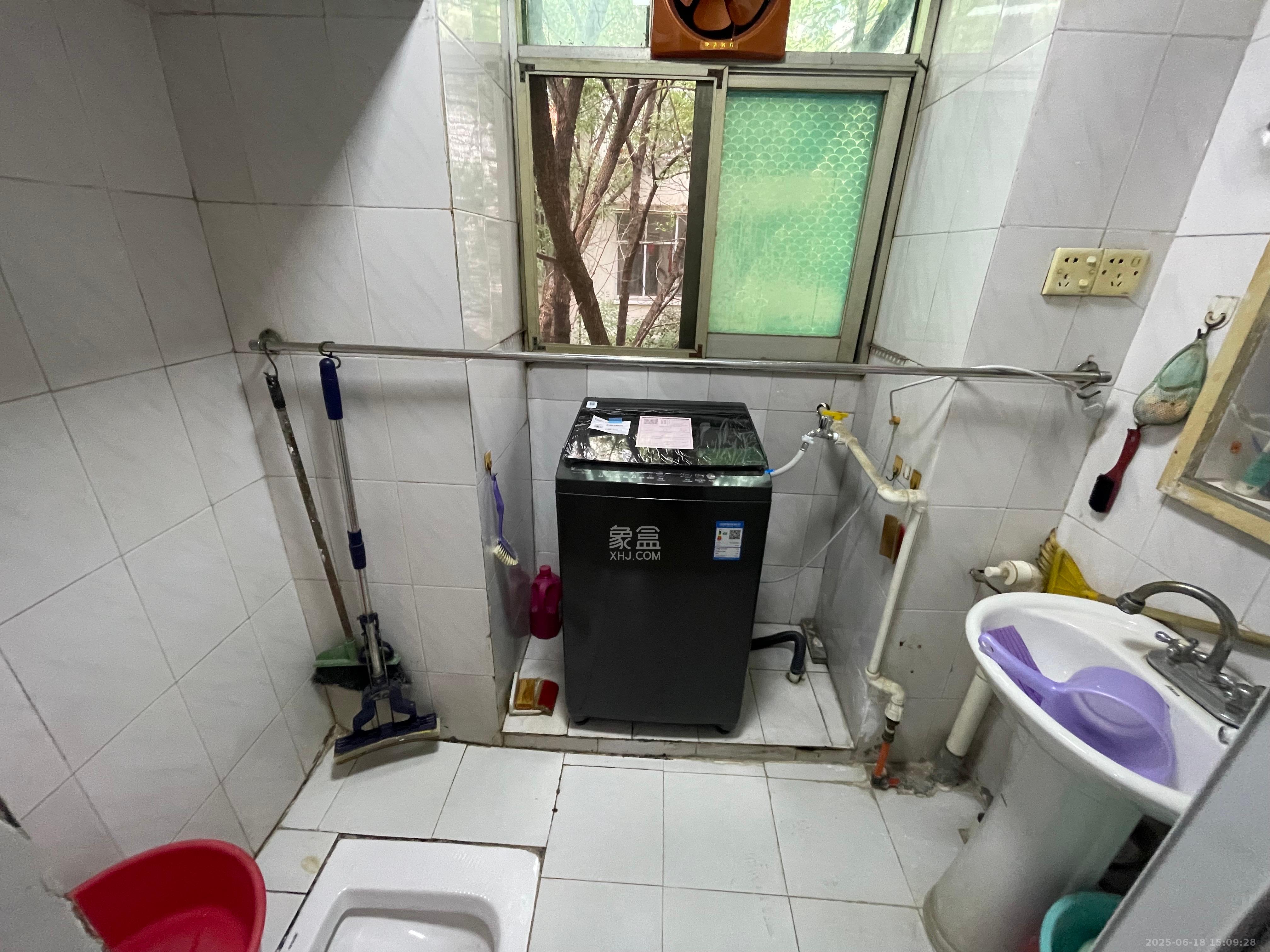 茶园坡金属制品厂宿舍(金制小区) 3室1厅1卫 1200.0元/月 茶园坡金属制品厂宿舍(金制小区) 3室1厅1卫 1200.0元/月室内图