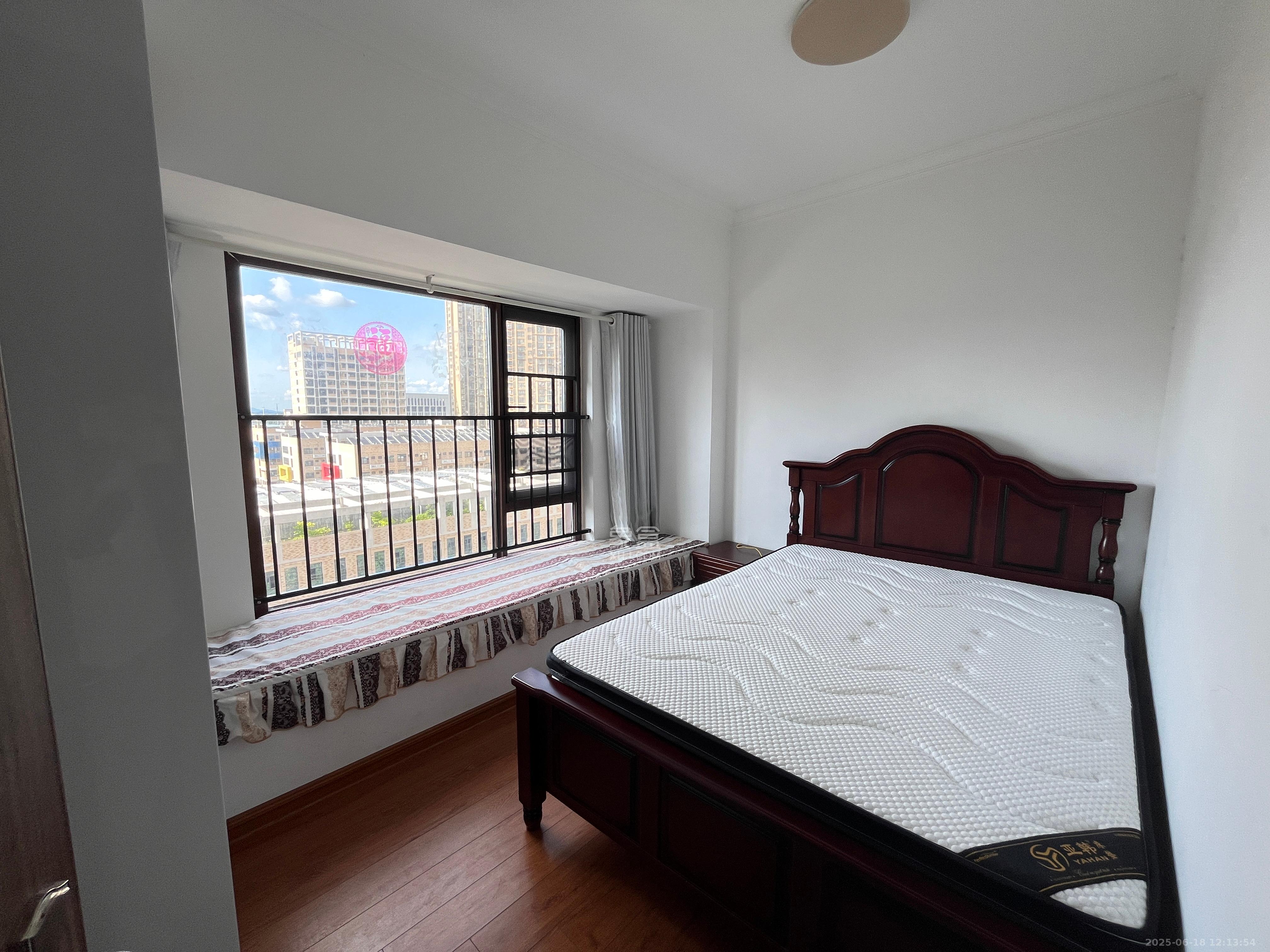 碧桂园星城首府 6室2厅3卫 6000.0元/月 碧桂园星城首府 6室2厅3卫 6000.0元/月室内图