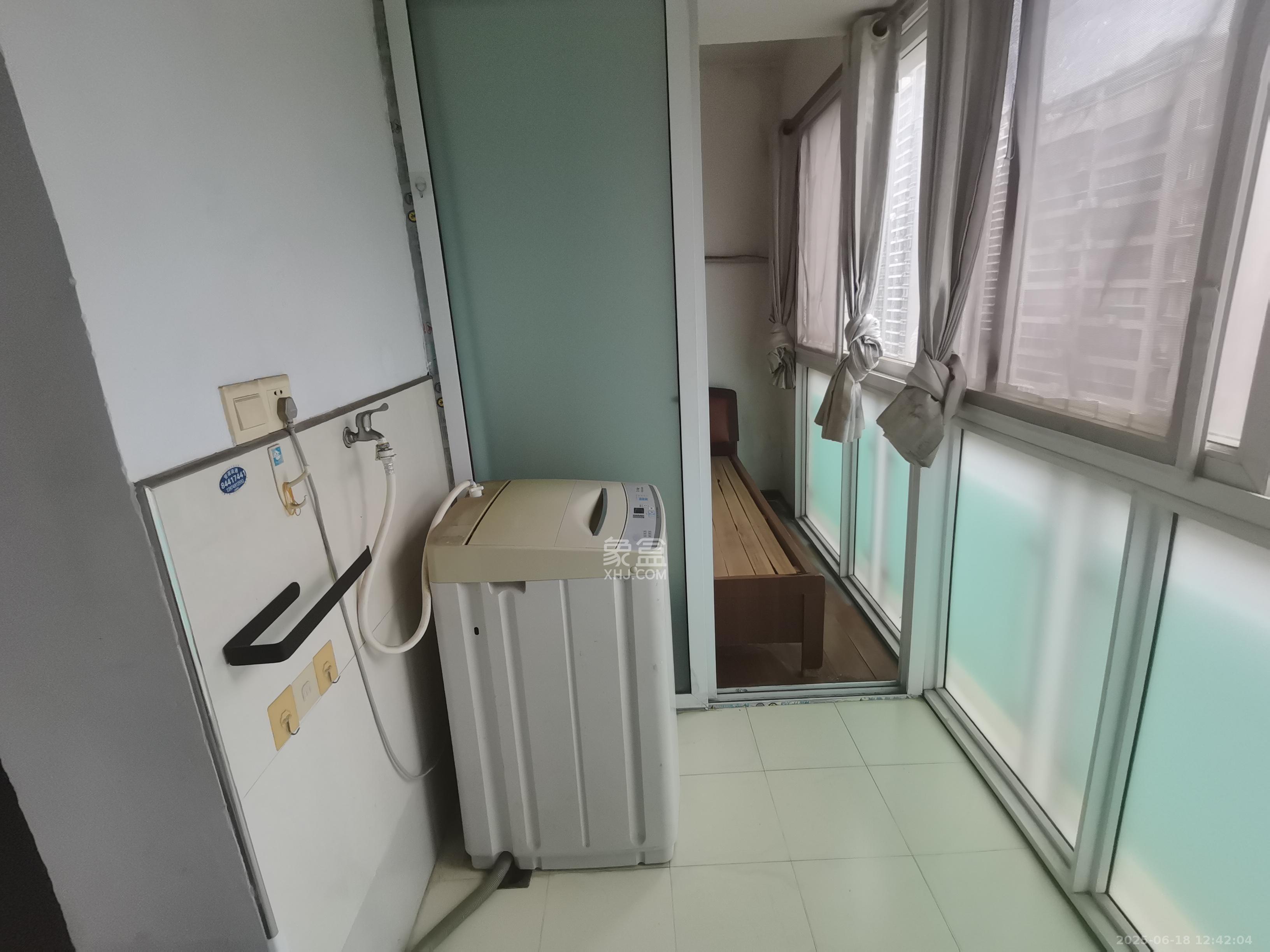 江临天下 1室1厅1卫 1600.0元/月 江临天下 1室1厅1卫 1600.0元/月室内图