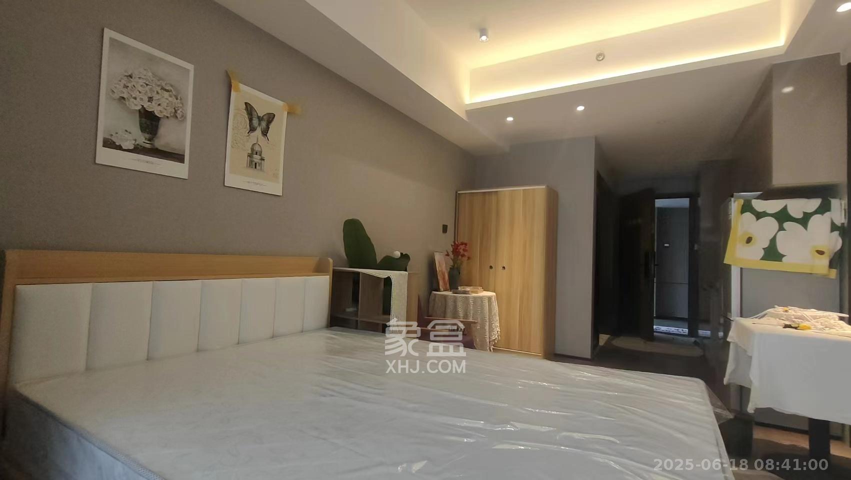 达美涧溪山  1室1厅1卫    1700.0元/月室内图