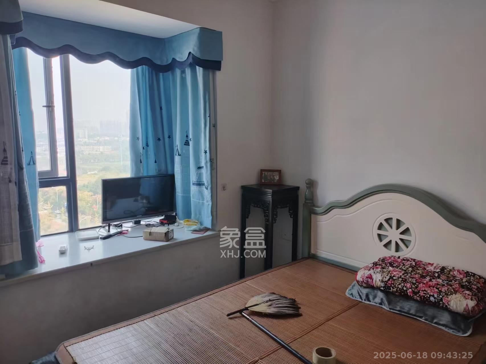 爵世名邸东湖（东湖壹号企业总部基地）  3室2厅2卫   2600.00元/月室内图