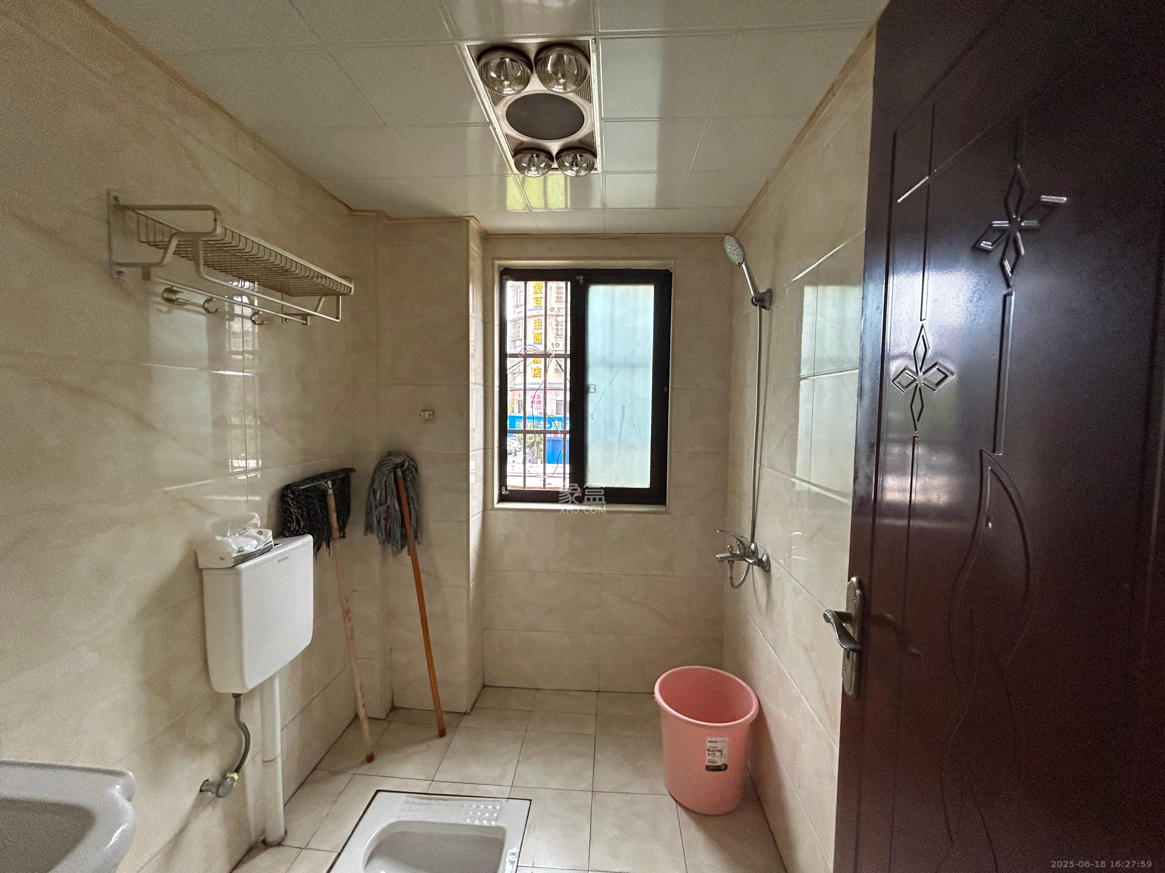 三景华御 3室2厅1卫 2000.0元/月 三景华御 3室2厅1卫 2000.0元/月室内图