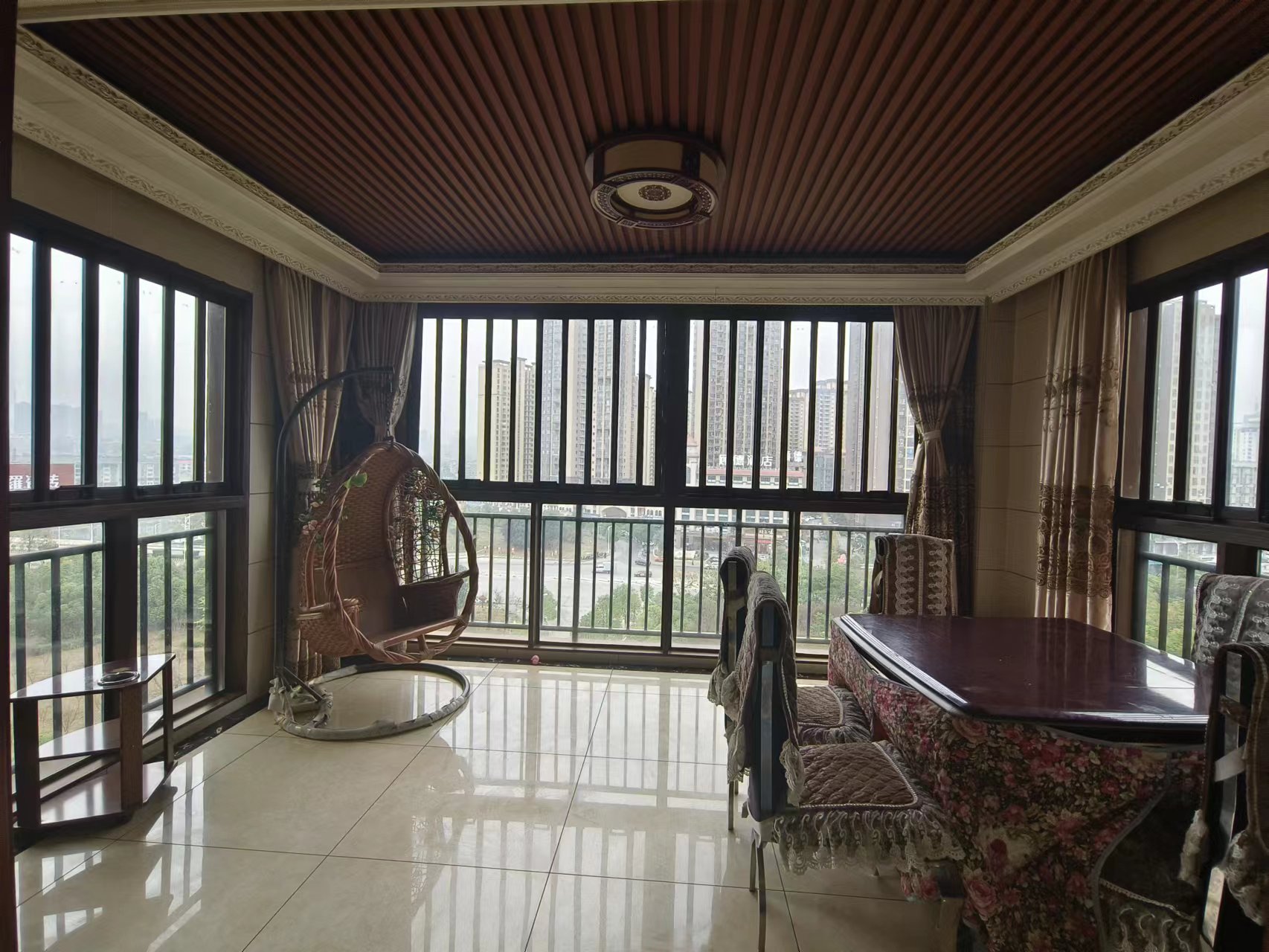 众一桂府  4室2厅2卫    3500.0元/月室内图