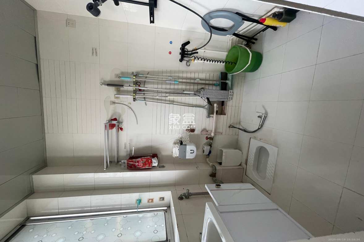 四星客车厂(四星小区) 2室1厅1卫 1300.0元/月 四星客车厂(四星小区) 2室1厅1卫 1300.0元/月室内图