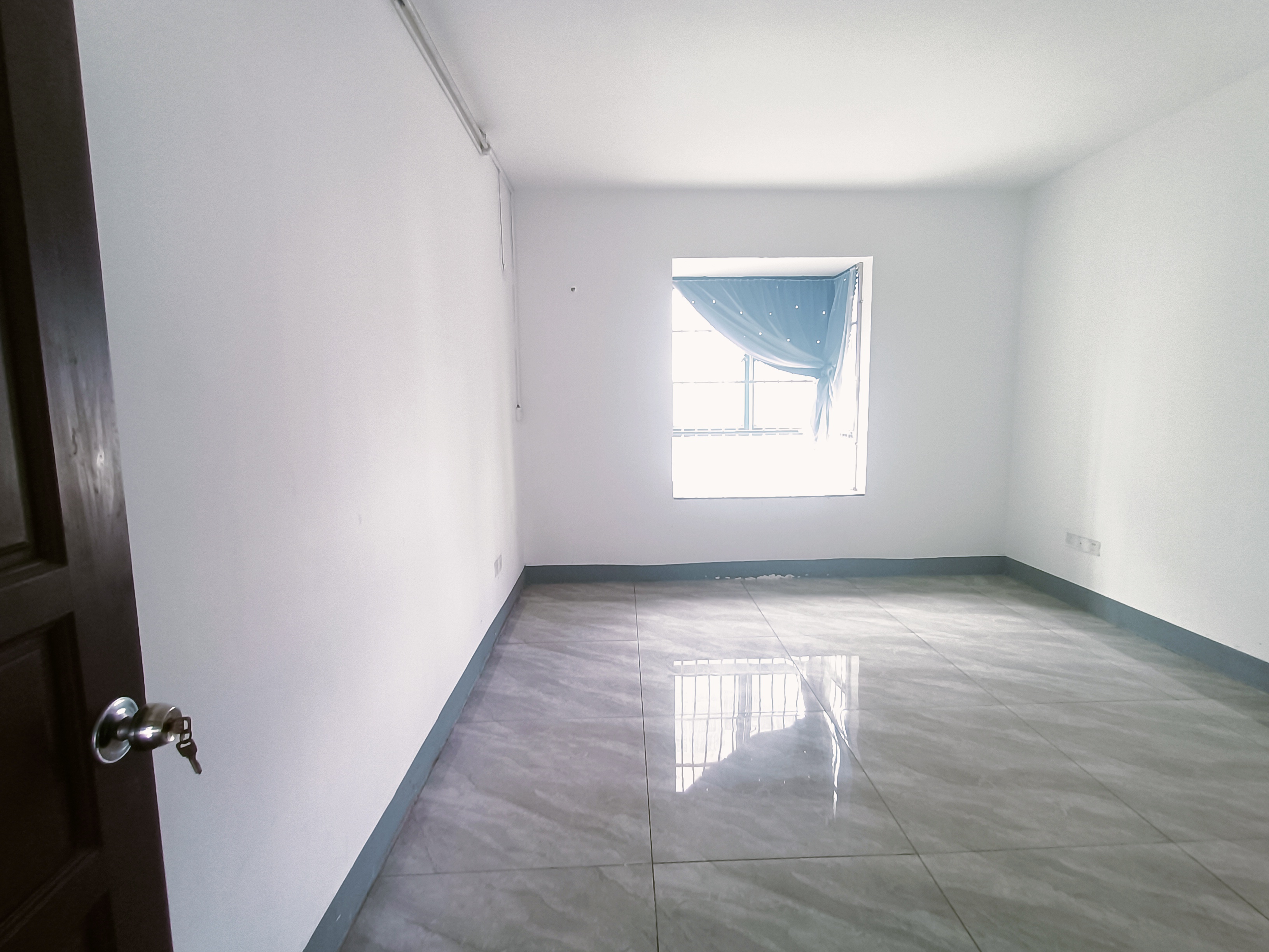 滨江新城 3室2厅1卫 1800.0元/月 滨江新城 3室2厅1卫 1800.0元/月室内图