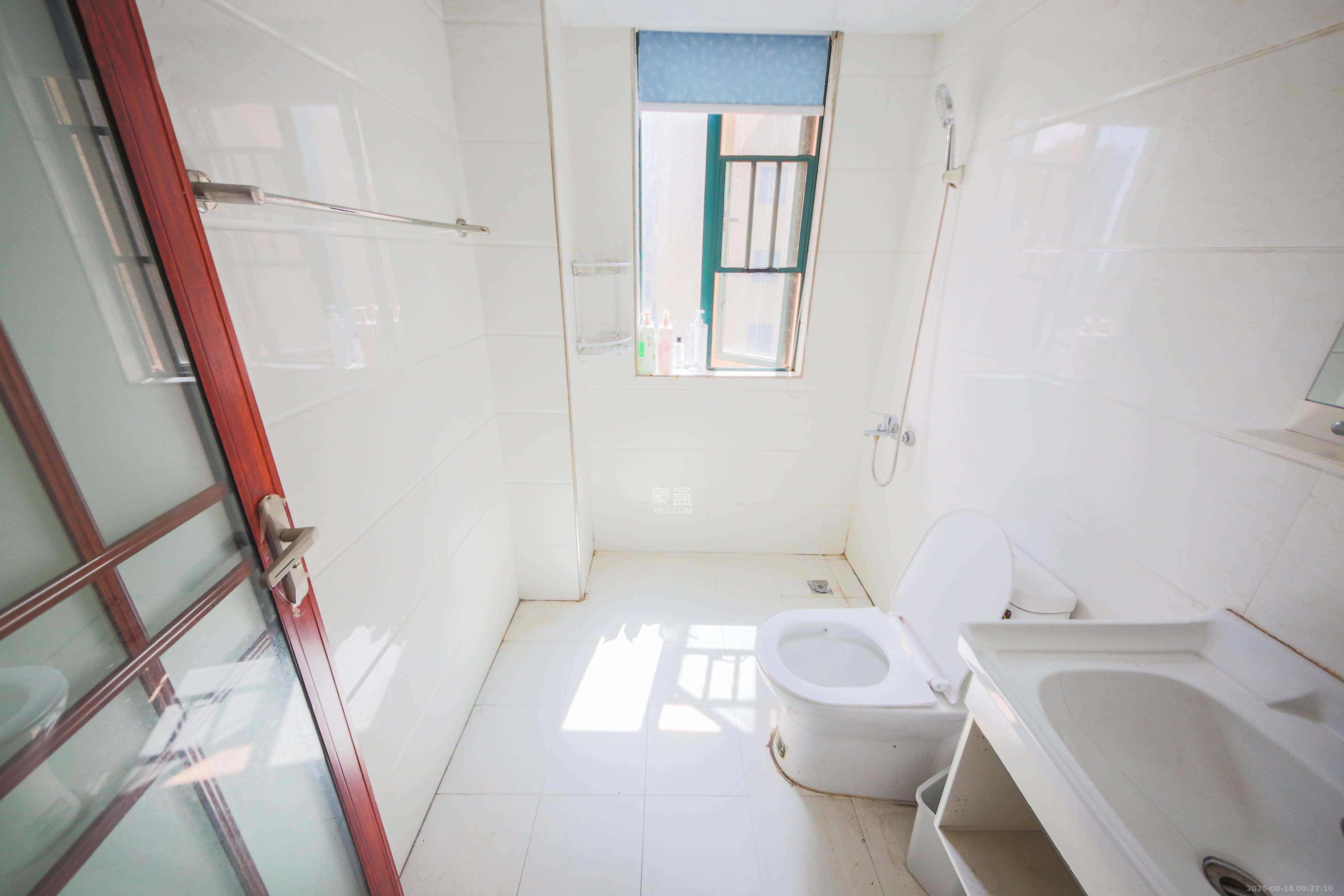 才子嘉都  3室2厅2卫    86.8万 才子嘉都  3室2厅2卫    86.8万卫生间