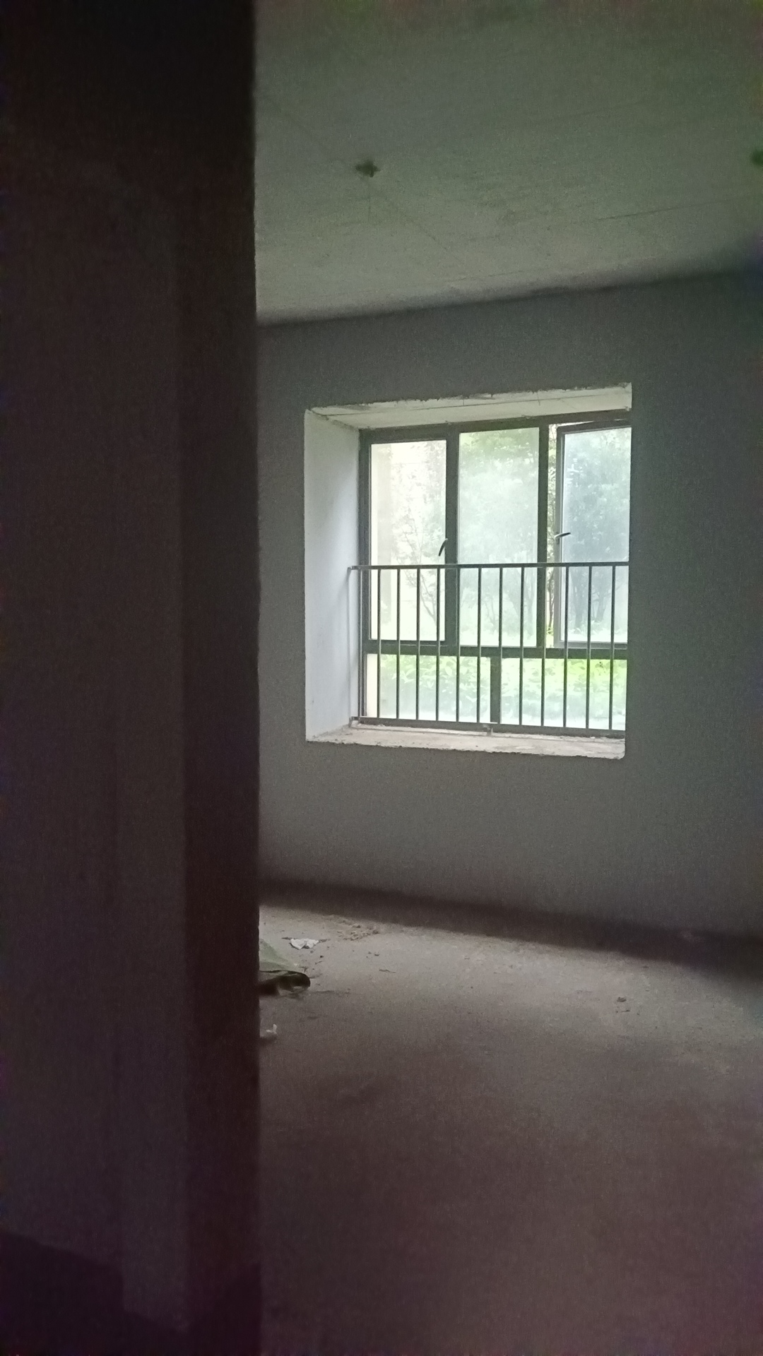 大汉龙城 4室2厅1卫 65.0万 大汉龙城 4室2厅1卫 65.0万客厅