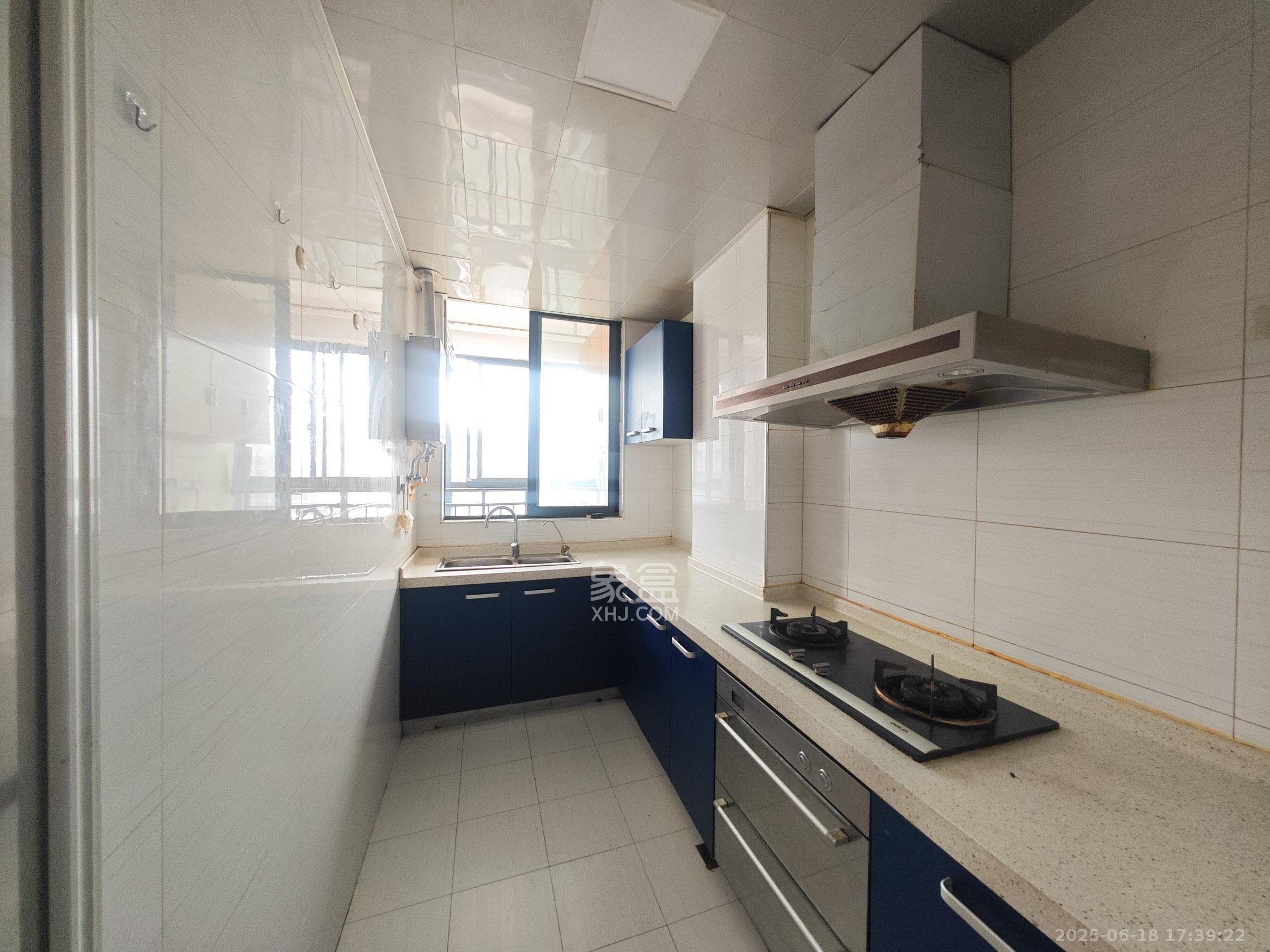 世纪桃花苑 1室1厅1卫 47.0万 世纪桃花苑 1室1厅1卫 47.0万厨房