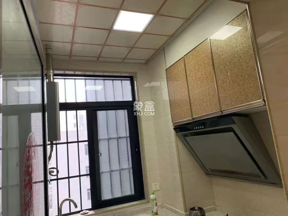 尚邦彩霞满天  2室1厅1卫   1600.00元/月室内图