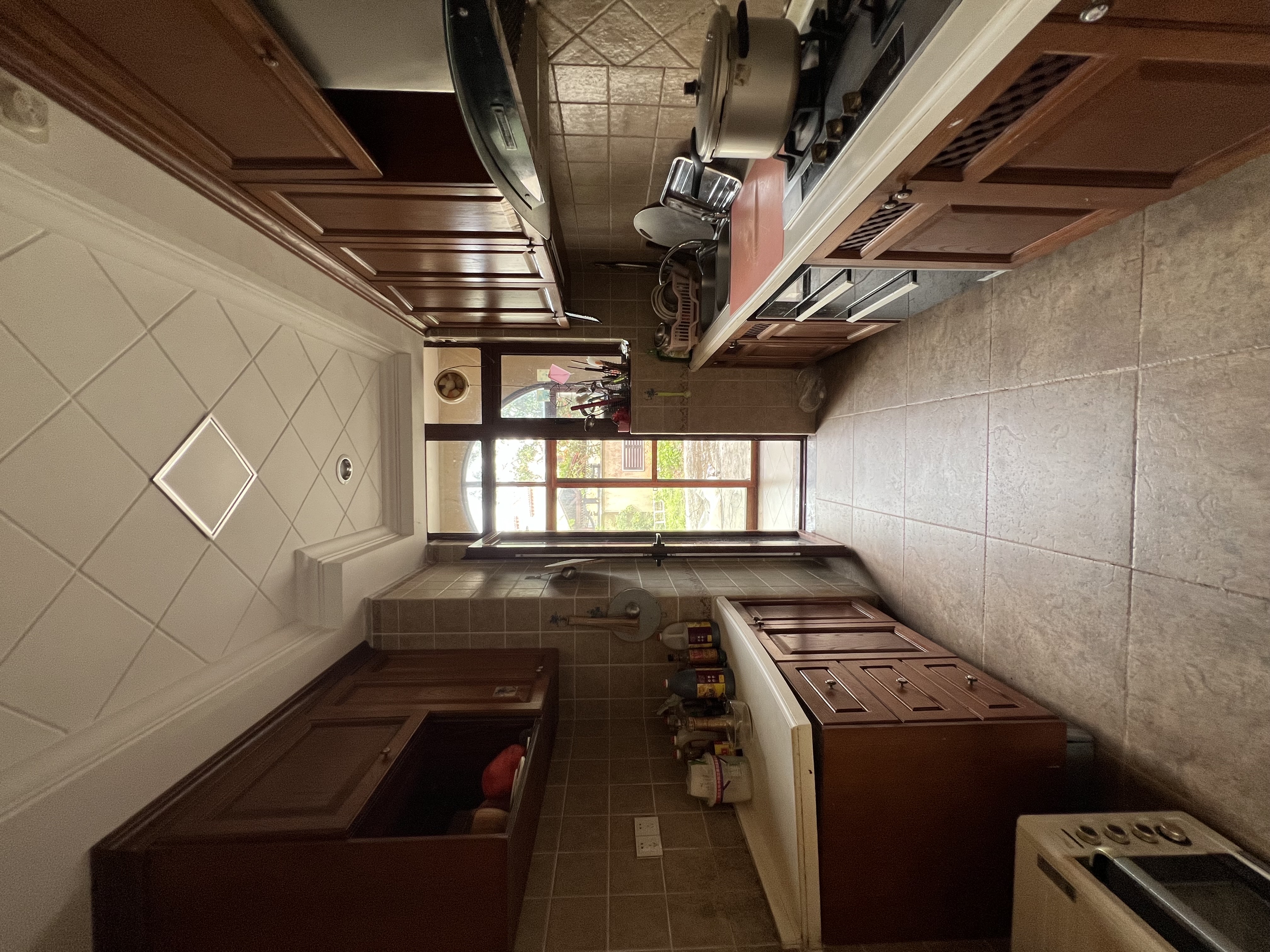 富力盈溪谷  5室3厅4卫    680.0万 富力盈溪谷  5室3厅4卫    680.0万室内图