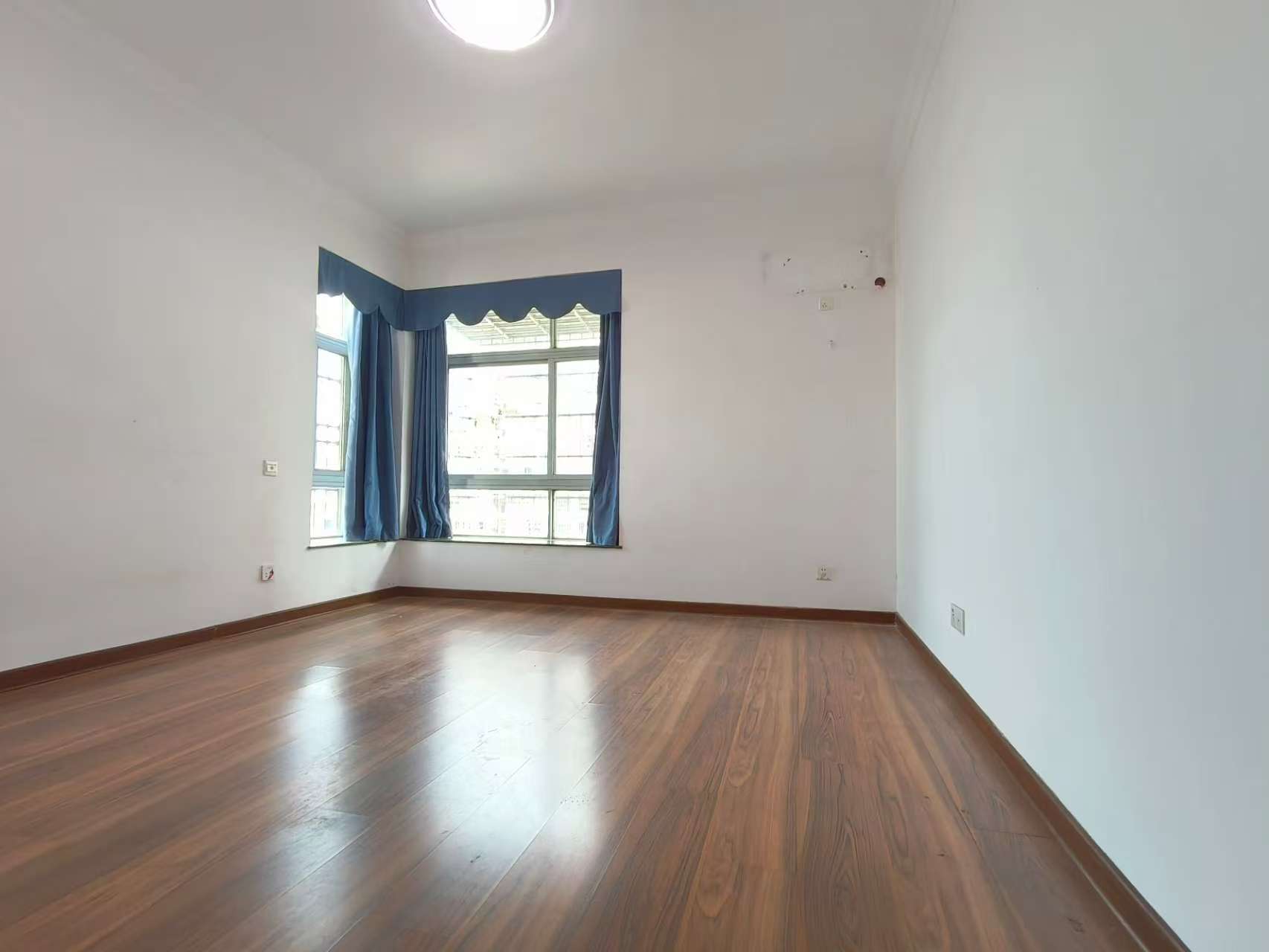 信力花苑 3室2厅2卫 140.0万 信力花苑 3室2厅2卫 140.0万户型图