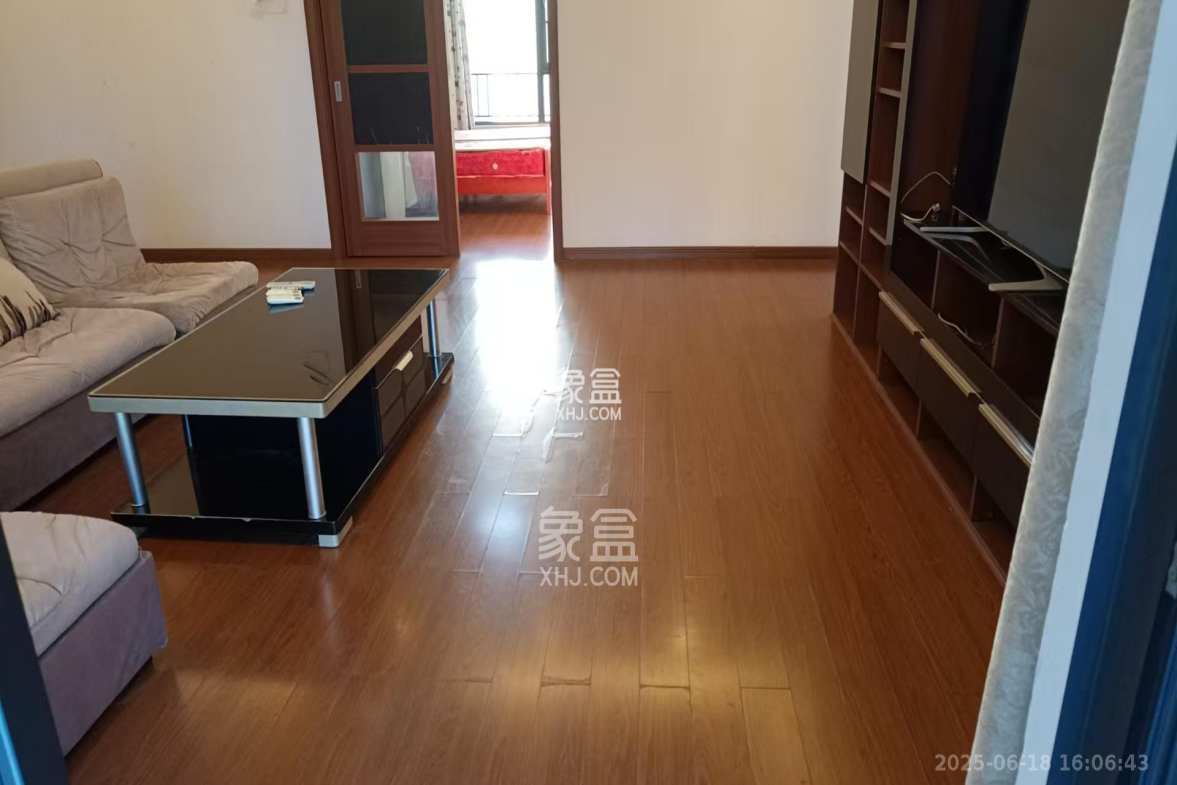 万科金域华府三四期 4室2厅1卫 3200.0元/月 万科金域华府三四期 4室2厅1卫 3200.0元/月室内图