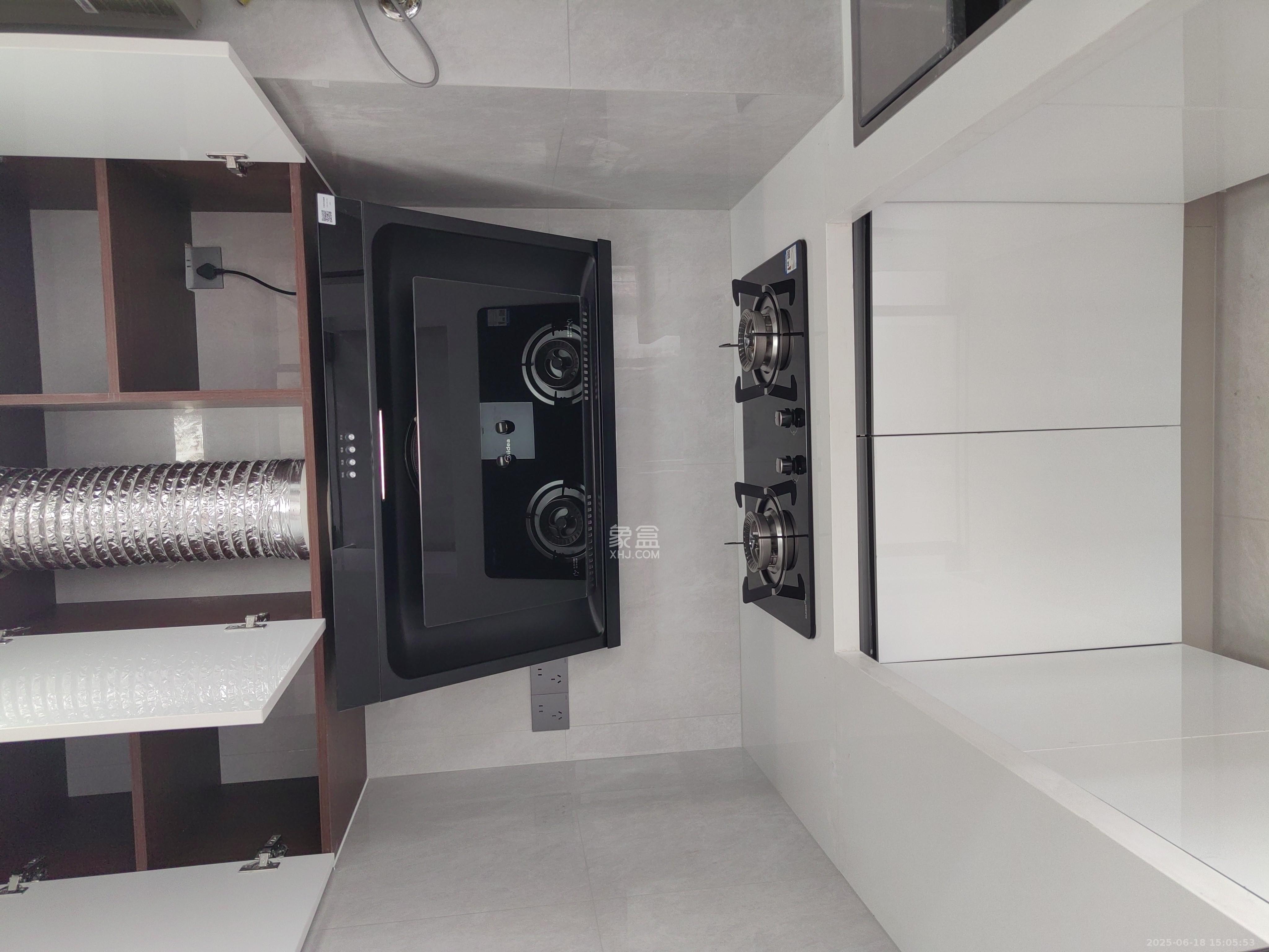 新天地步步高 1室1厅1卫 1300.0元/月 新天地步步高 1室1厅1卫 1300.0元/月室内图