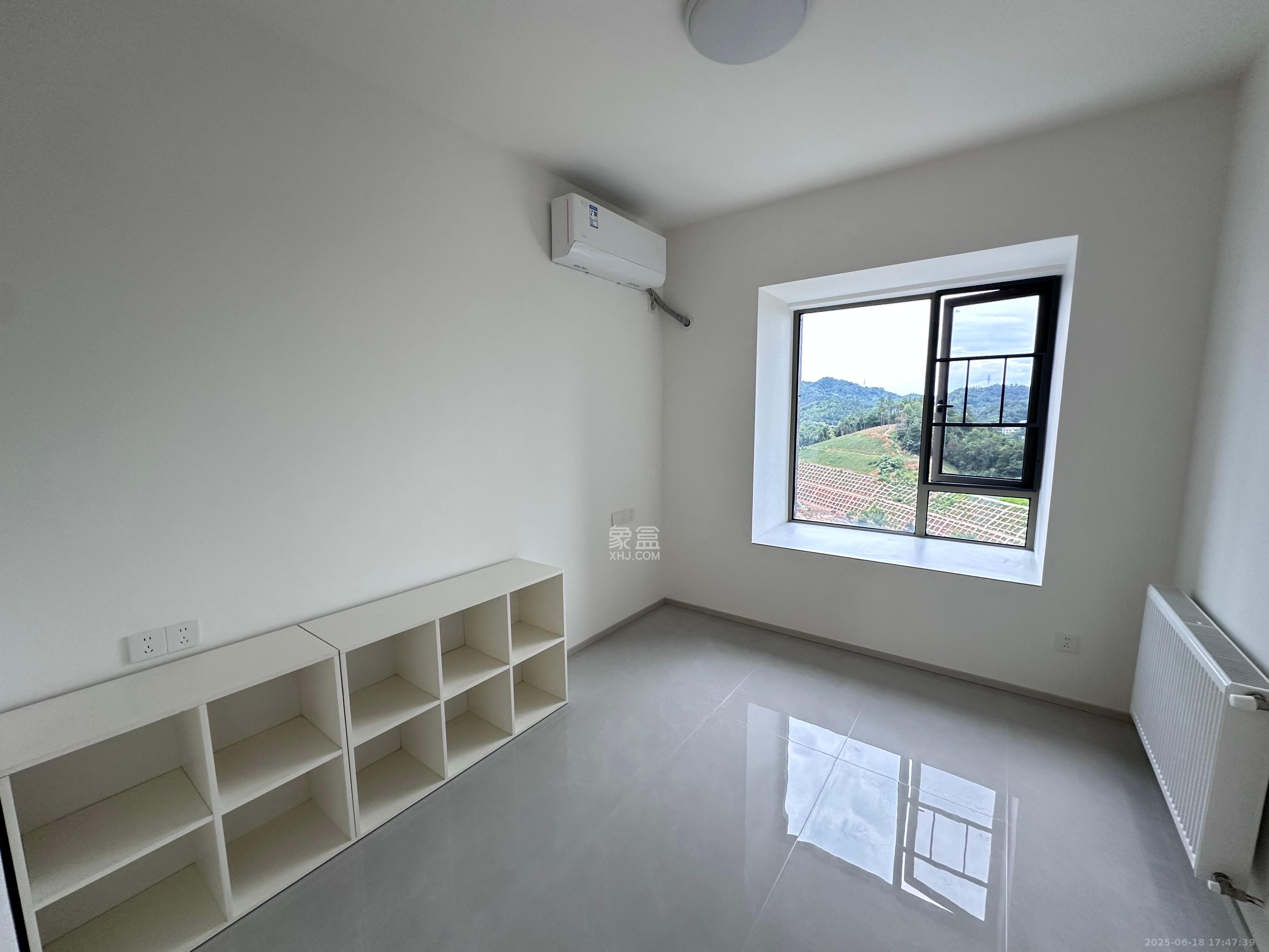 万象府台  5室2厅2卫   6500.00元/月室内图