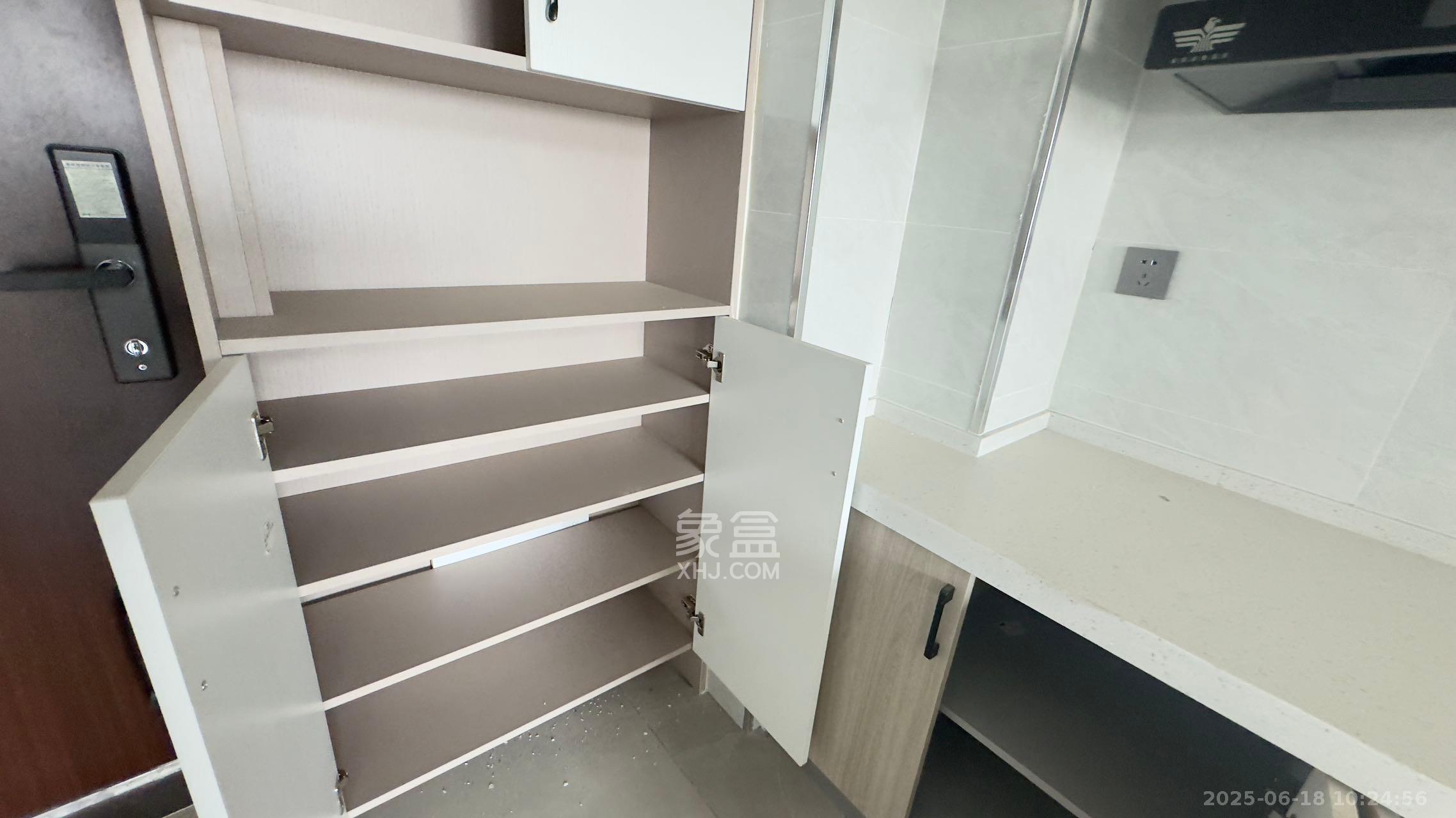 信诚湘江揽月（至善美景大厦）  2室2厅1卫   1600.00元/月室内图