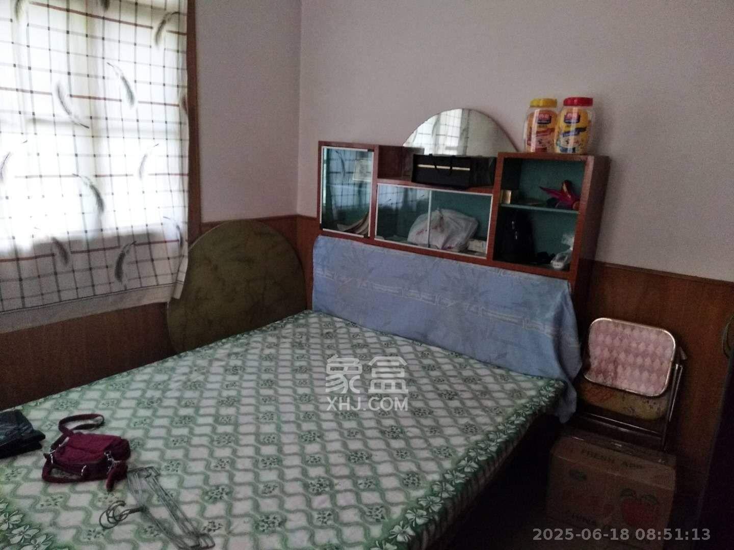 向韶村  3室1厅1卫   1900.00元/月室内图