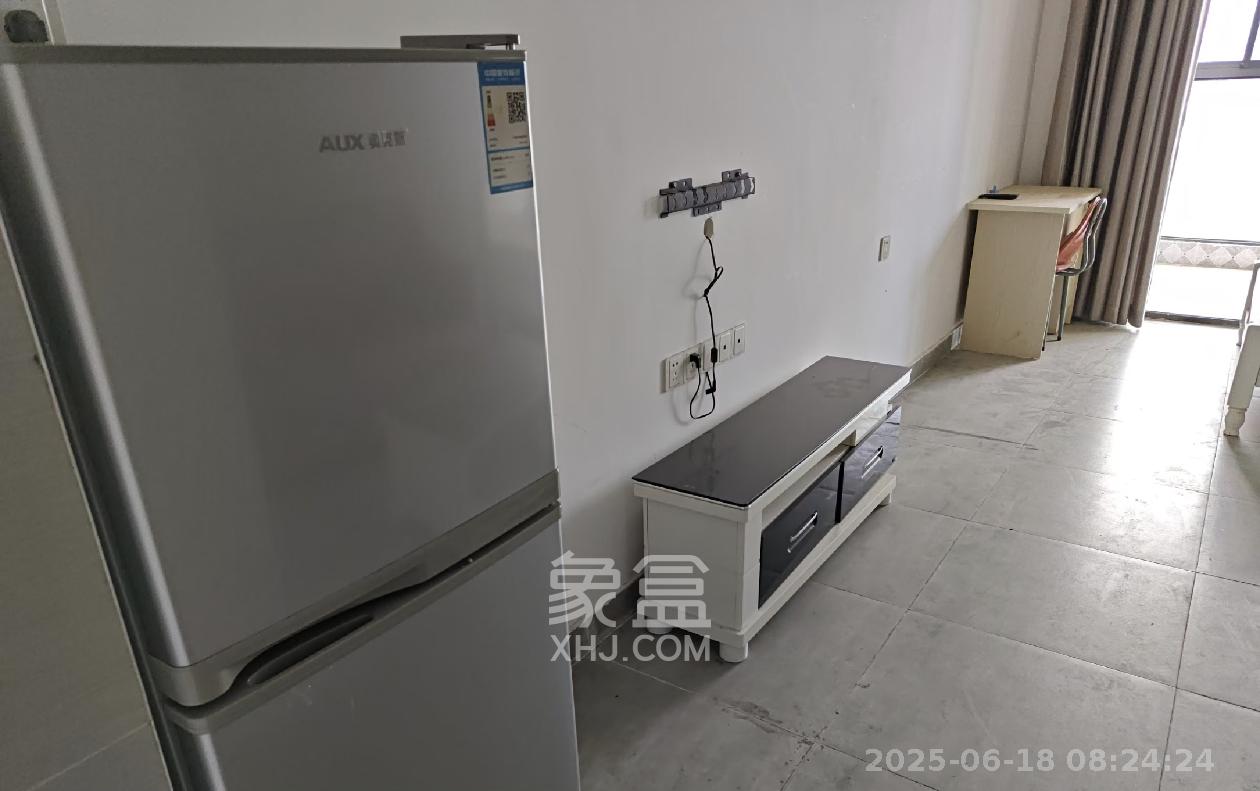 嘉华城（一期）  1室1厅1卫   1300.00元/月室内图