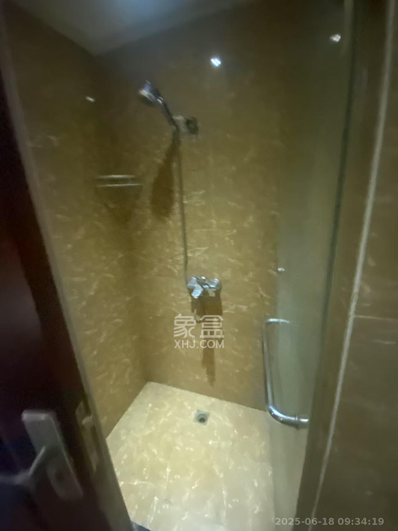 东塘瑞府  2室1厅1卫   1400.00元/月室内图