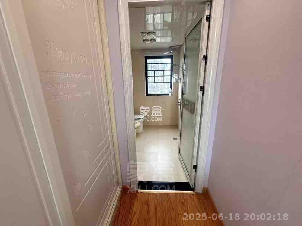 中建御山和苑  4室2厅2卫   2500.00元/月室内图