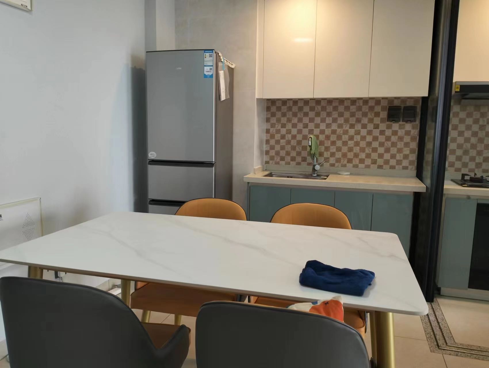 龙昆悦城 2室2厅1卫 3000.00元/月 龙昆悦城 2室2厅1卫 3000.00元/月室内图