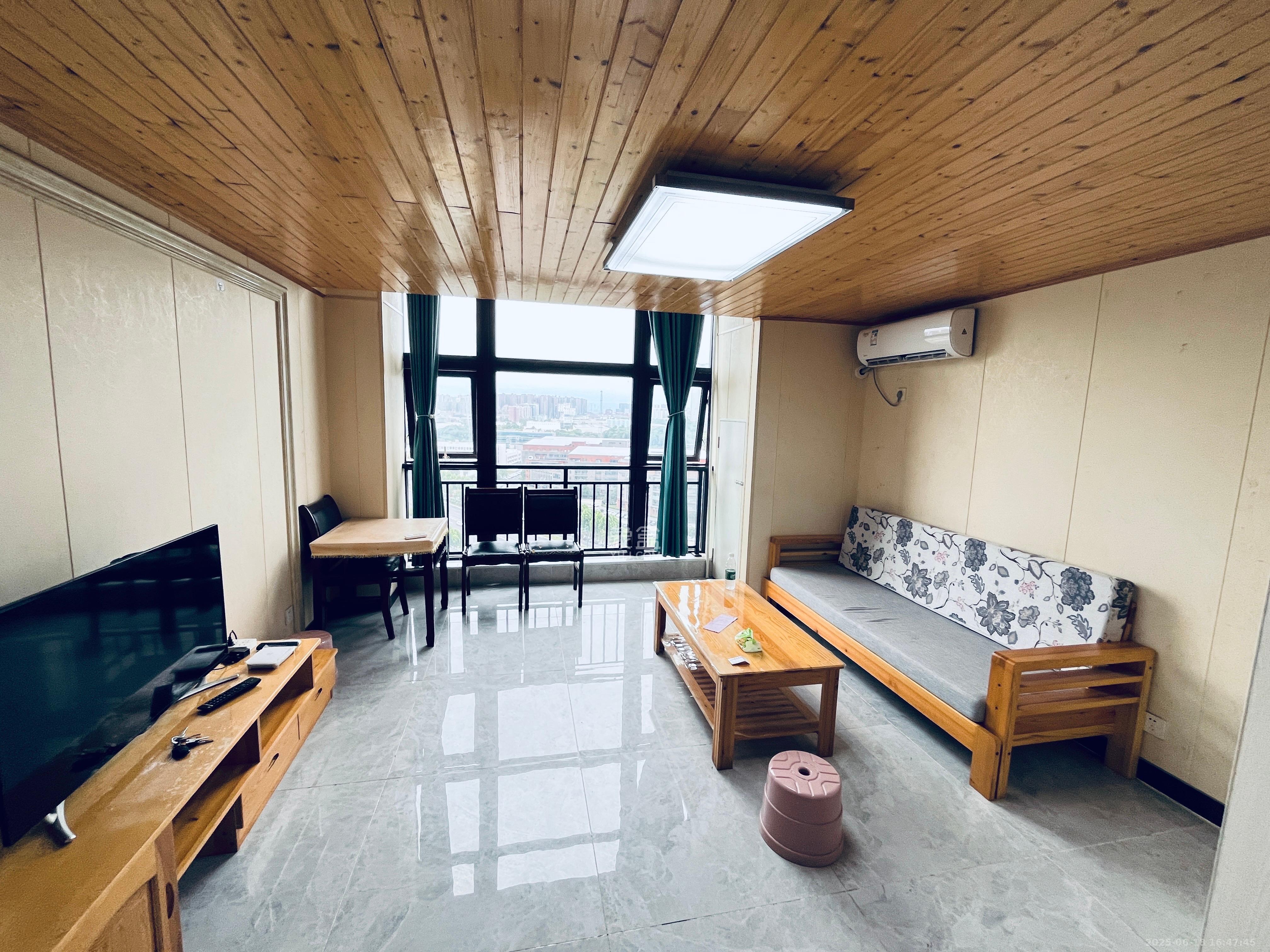 东方美地  2室1厅1卫   1650.00元/月