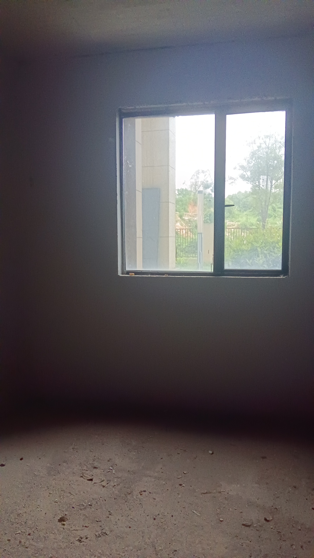 大汉龙城 4室2厅1卫 65.0万 大汉龙城 4室2厅1卫 65.0万客厅