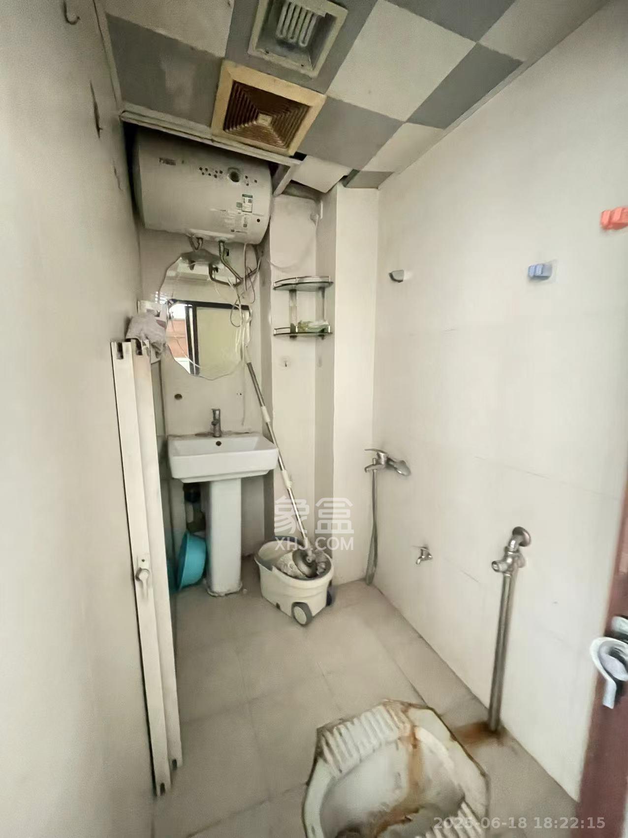 四季美景一、二期 1室0厅0卫 1000.0元/月 四季美景一、二期 1室0厅0卫 1000.0元/月室内图