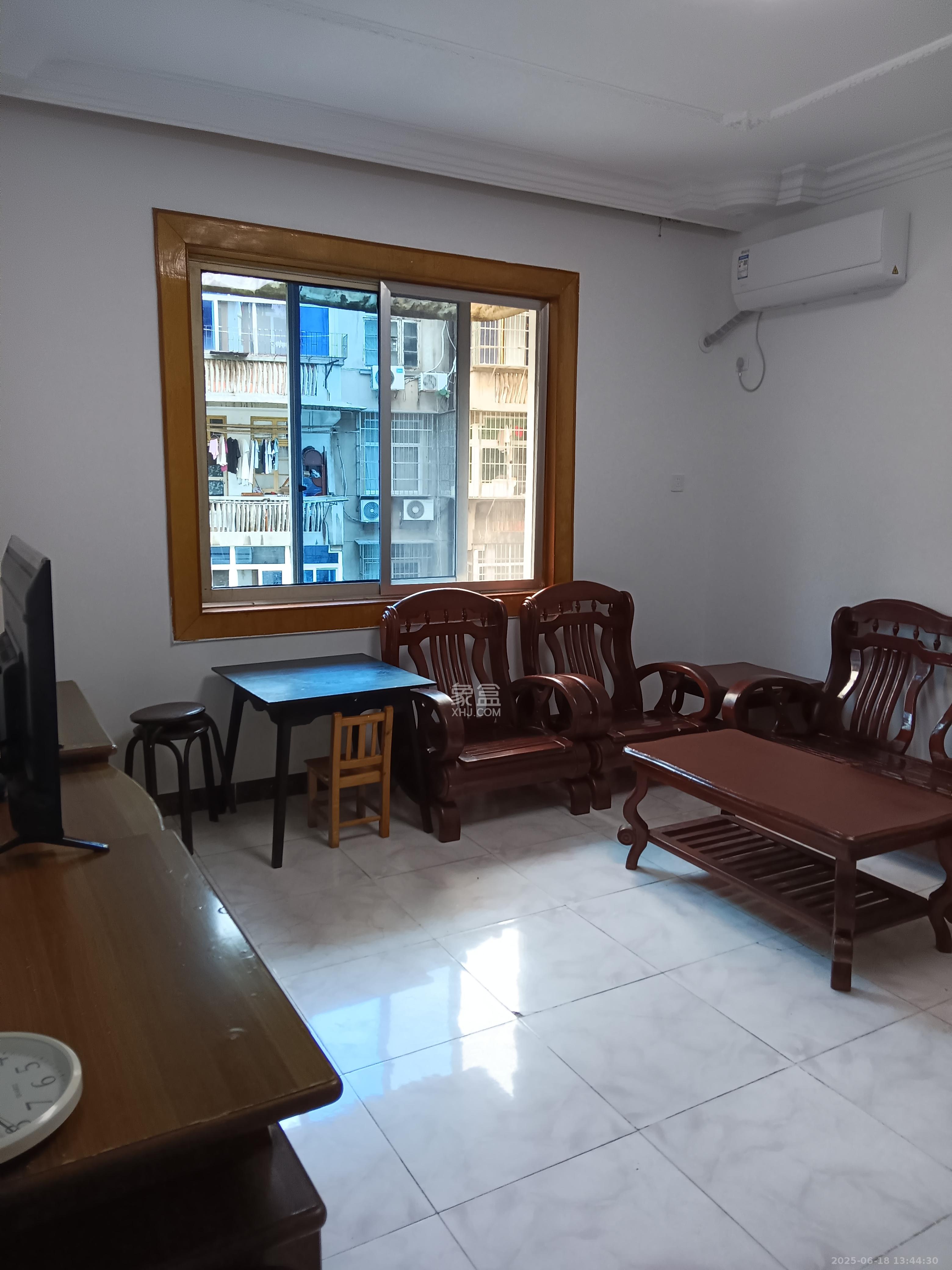 马王堆疗养院单位房 3室2厅1卫 2100.0元/月 马王堆疗养院单位房 3室2厅1卫 2100.0元/月室内图