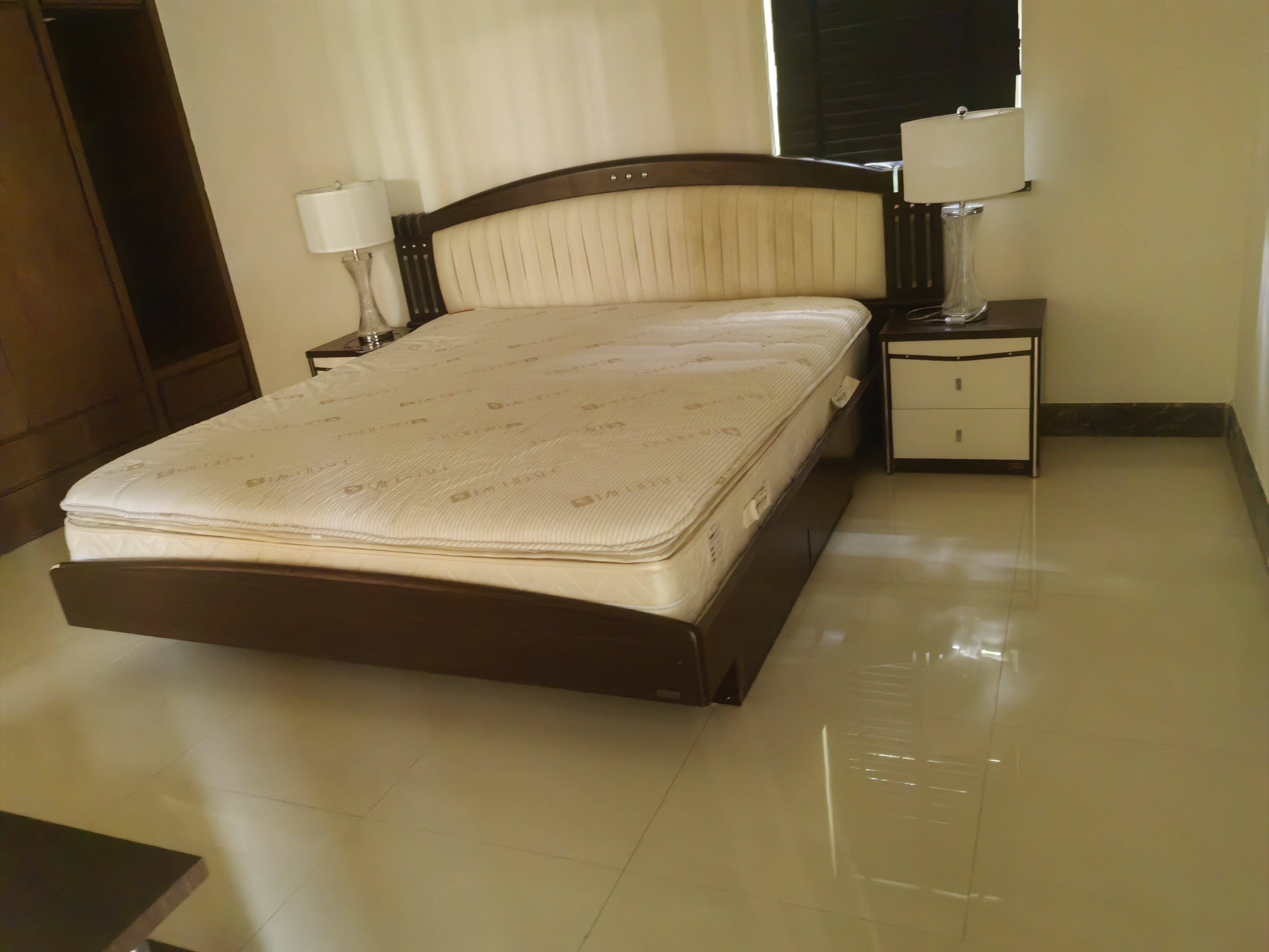 九龙花园别墅 7室4厅5卫 16000.0元/月 九龙花园别墅 7室4厅5卫 16000.0元/月室内图