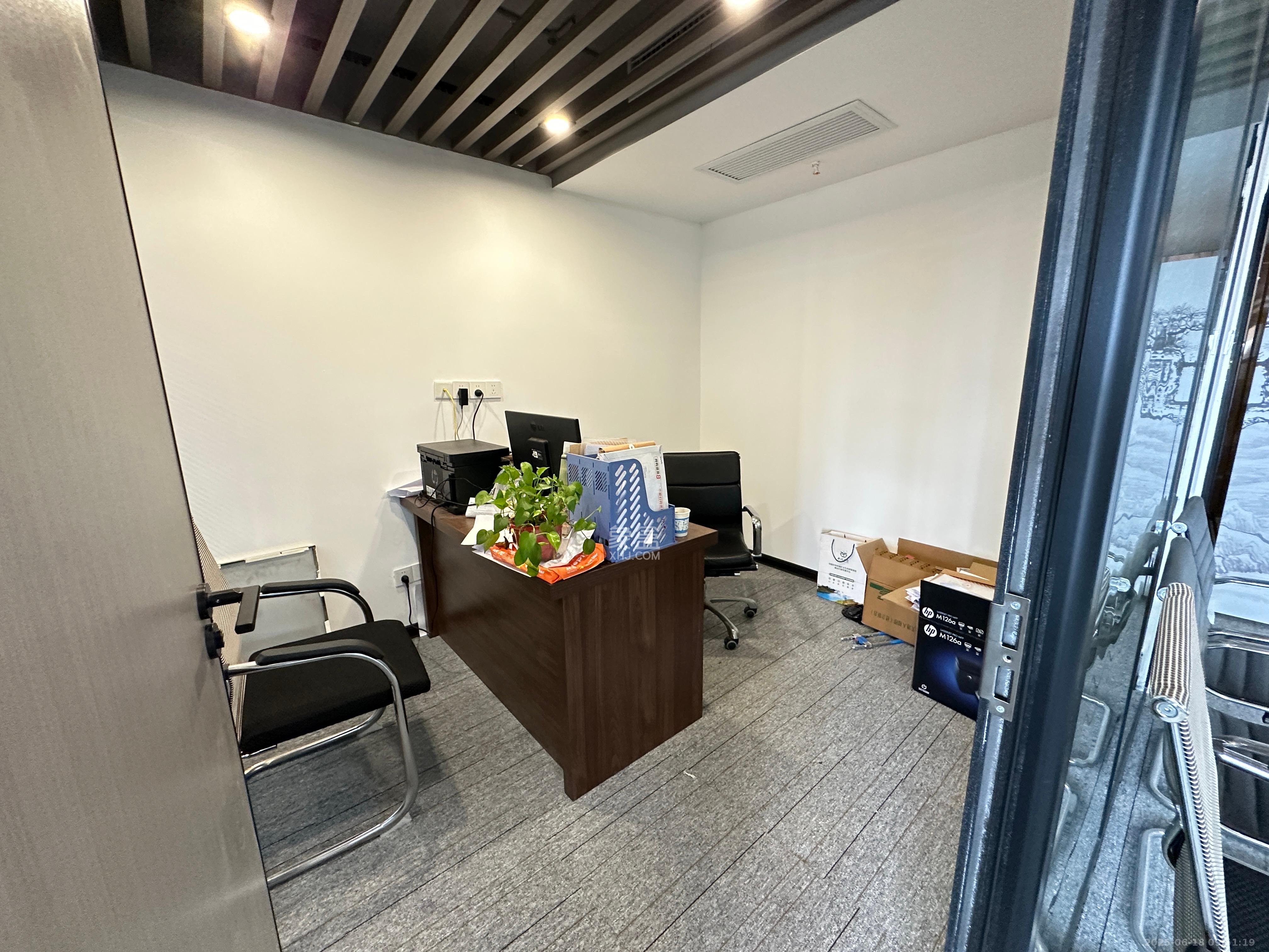 保利国际广场 1室0厅0卫 5000.0元/月 保利国际广场 1室0厅0卫 5000.0元/月室内图