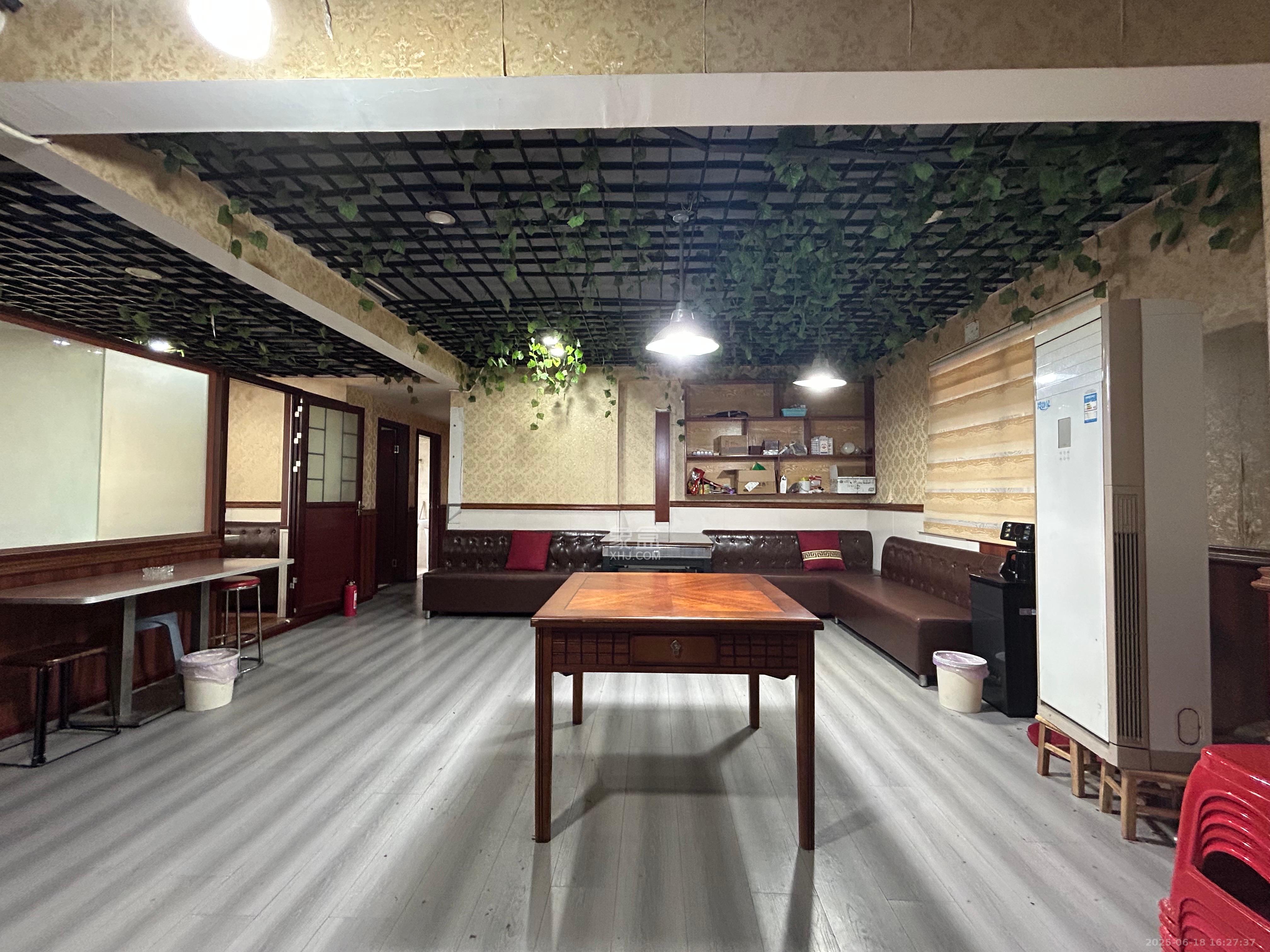 三景华御 3室2厅1卫 2000.0元/月 三景华御 3室2厅1卫 2000.0元/月室内图