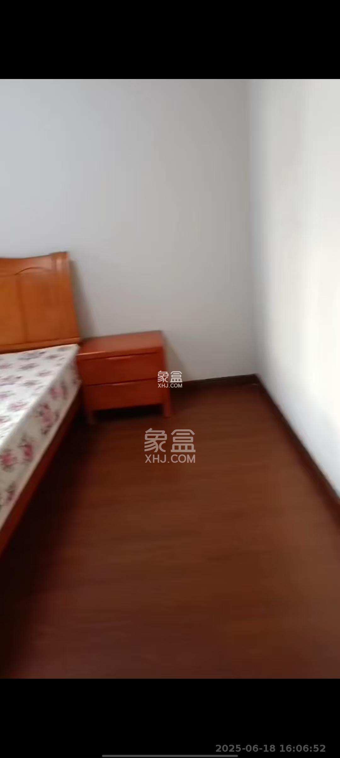 万科金域华府三四期 4室2厅1卫 3200.0元/月 万科金域华府三四期 4室2厅1卫 3200.0元/月室内图