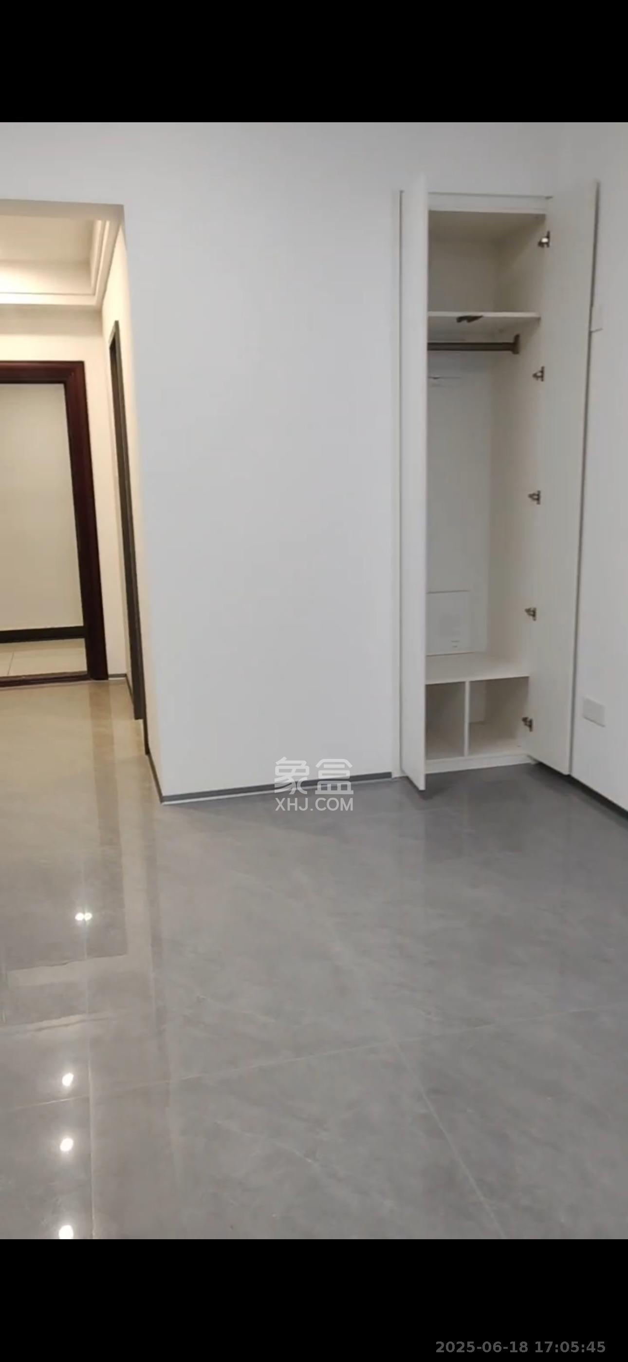 中云公寓  1室0厅0卫   2000.00元/月室内图
