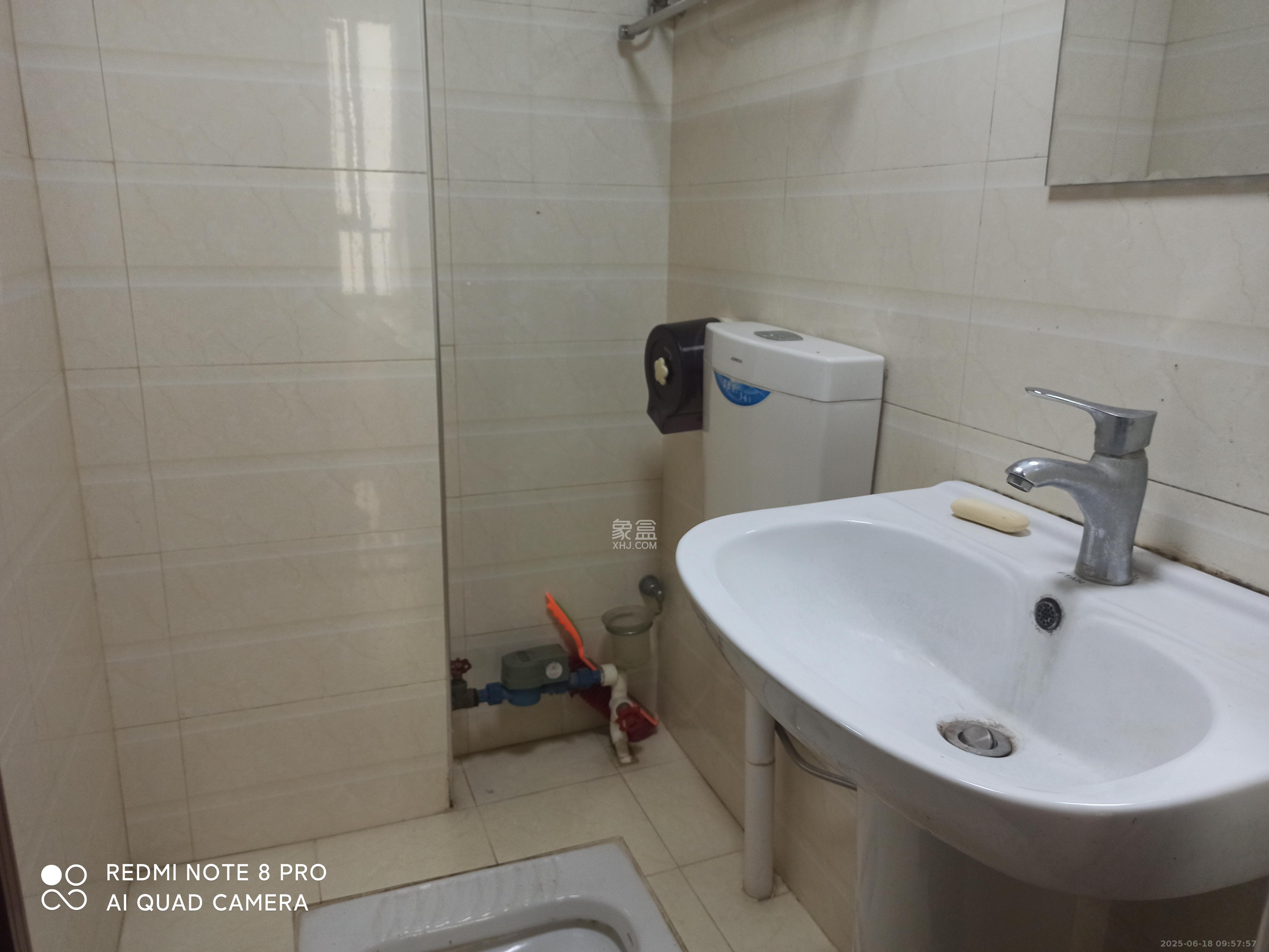 长房时代城 3室2厅2卫 2400.0元/月 长房时代城 3室2厅2卫 2400.0元/月室内图