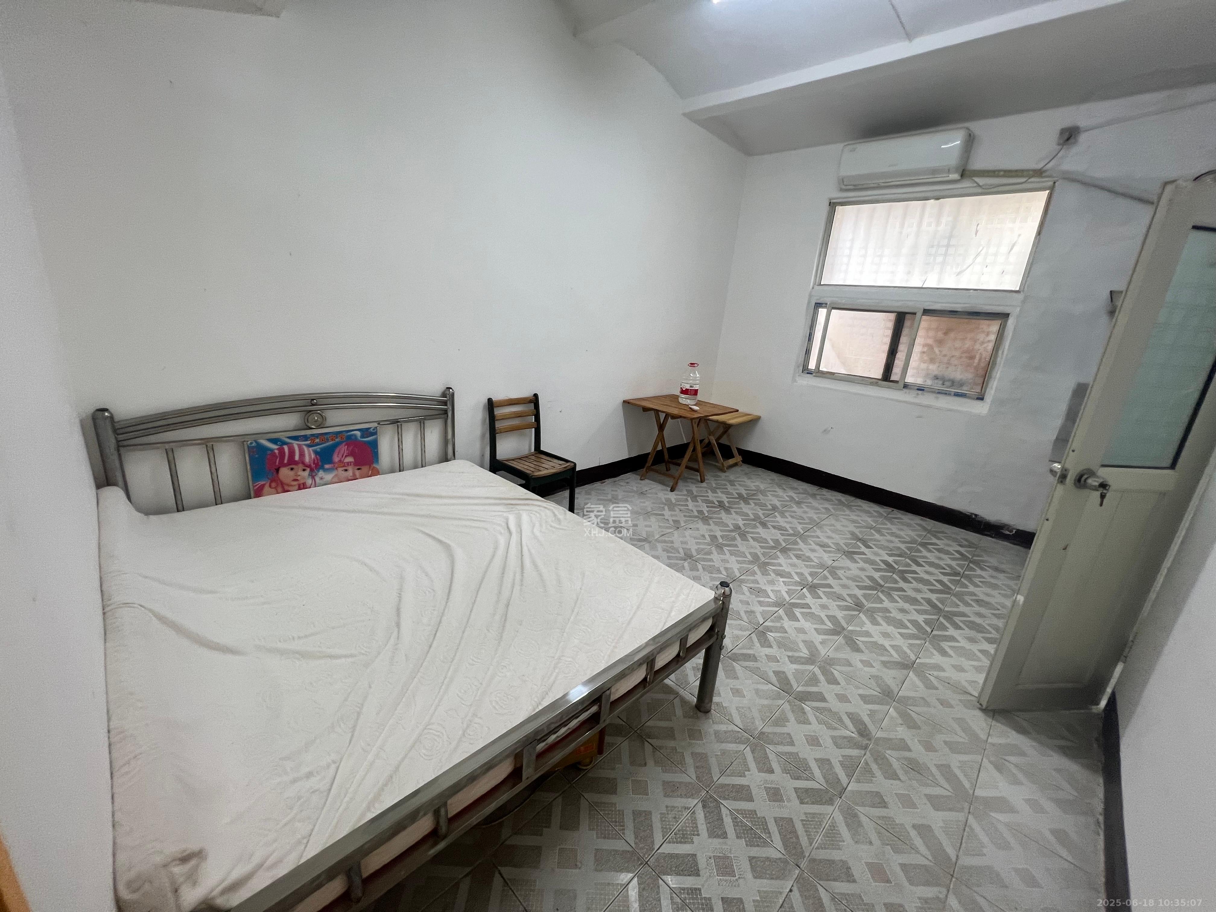 蔡锷路居民点 1室1厅1卫 1300.0元/月 蔡锷路居民点 1室1厅1卫 1300.0元/月室内图