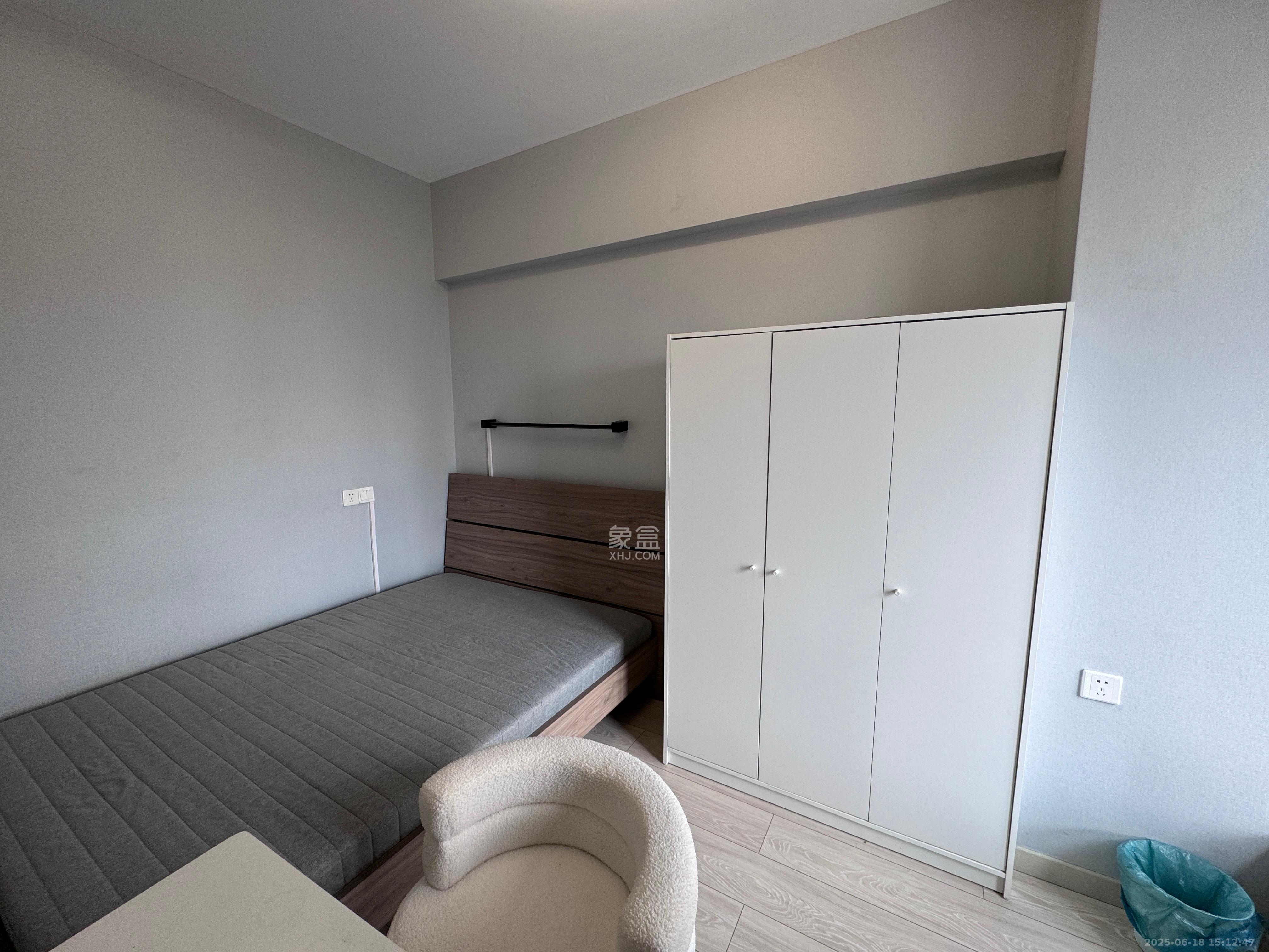 复地星光天地 1室0厅0卫 2100.0元/月 复地星光天地 1室0厅0卫 2100.0元/月室内图