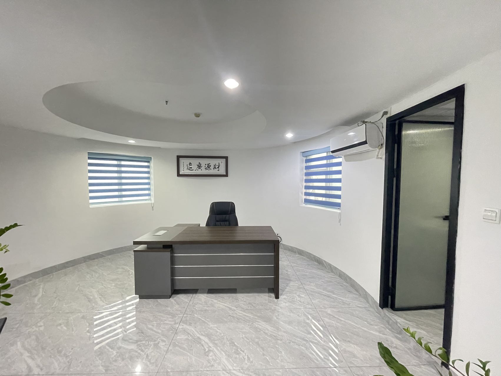 海涯大厦 4室2厅2卫 8000.0元/月 海涯大厦 4室2厅2卫 8000.0元/月室内图