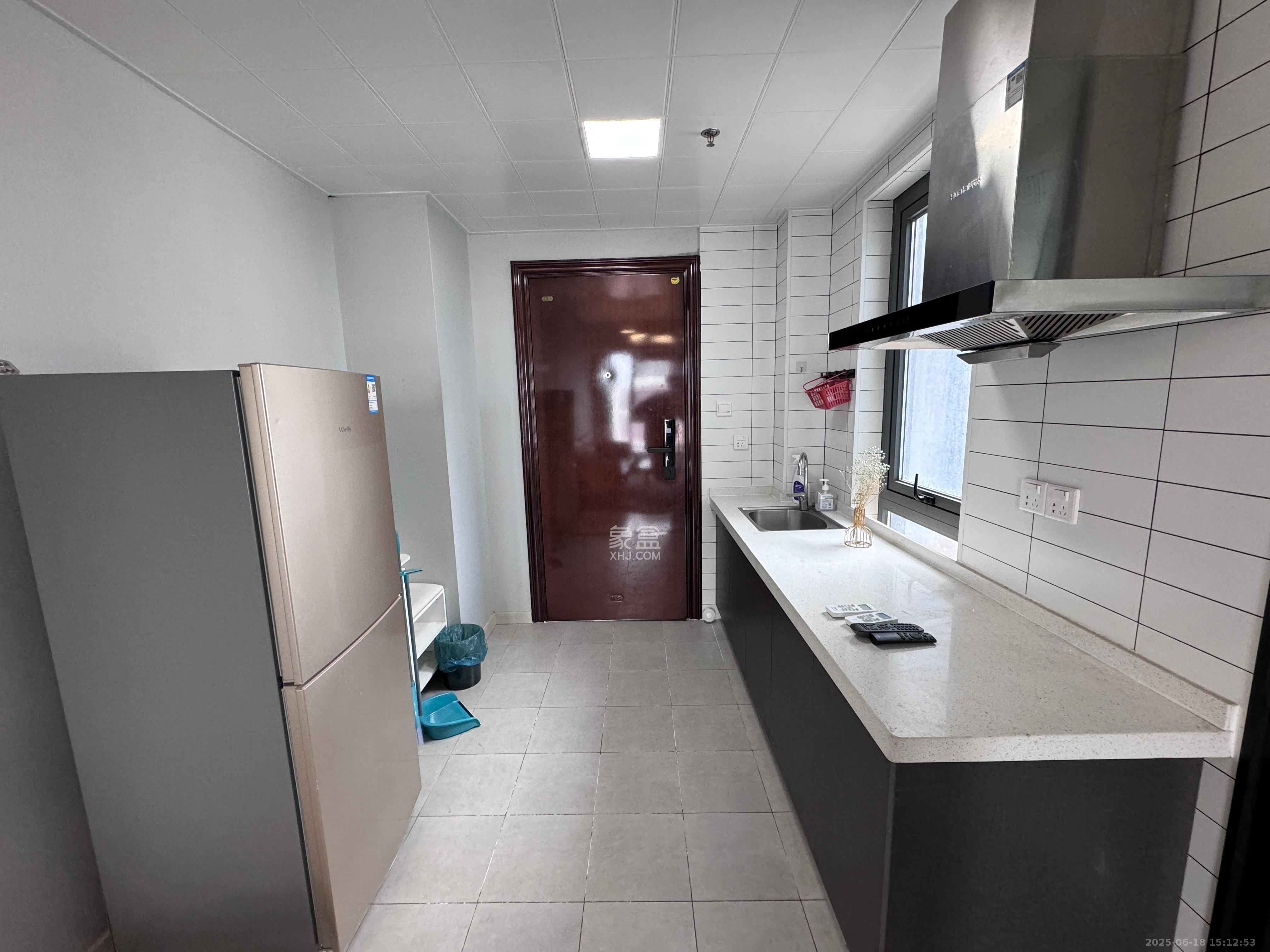 复地星光天地 1室0厅0卫 2100.0元/月 复地星光天地 1室0厅0卫 2100.0元/月室内图