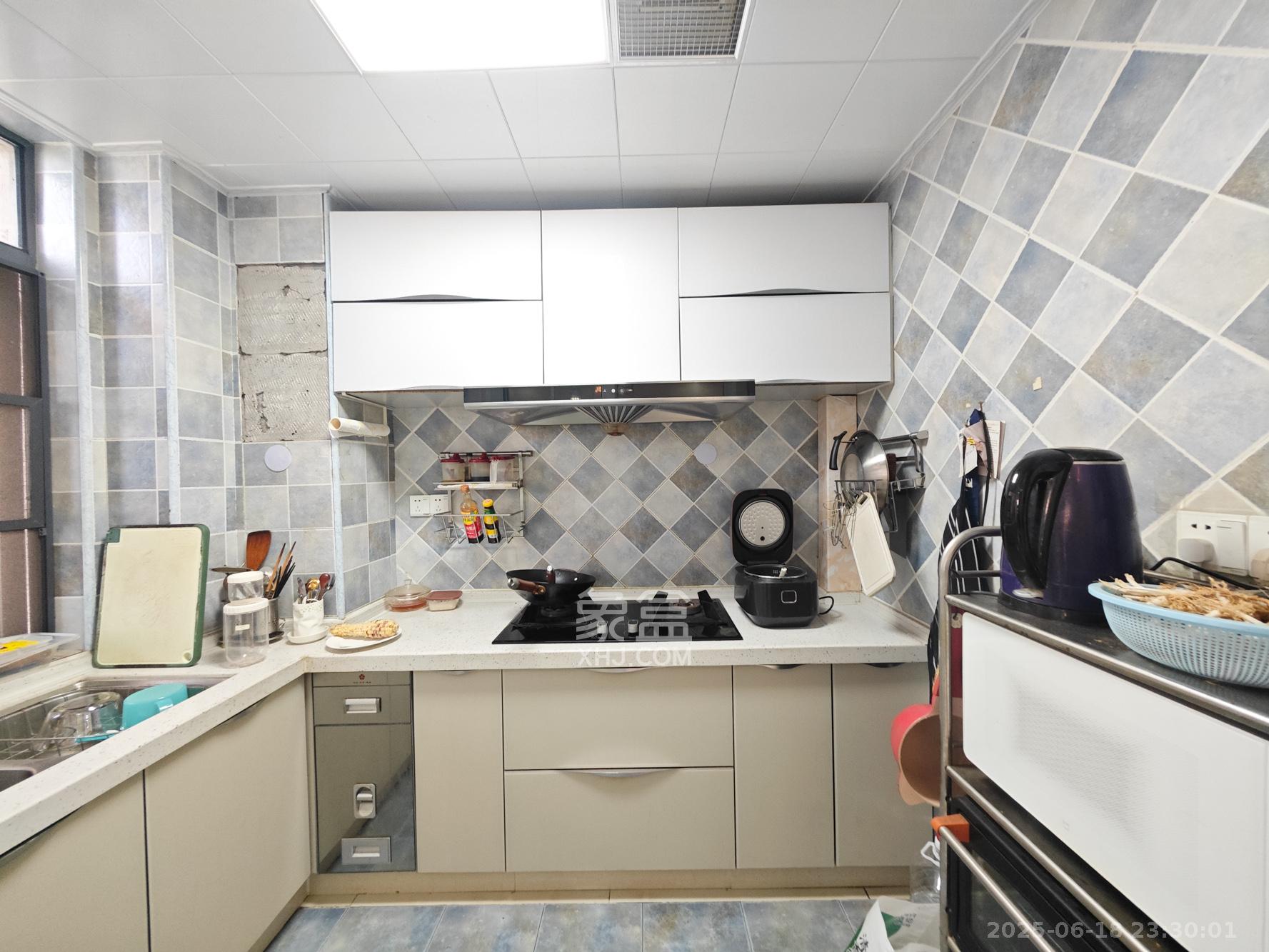 潇湘名城(新里程潇湘名城)  4室2厅2卫    125.0万 潇湘名城(新里程潇湘名城)  4室2厅2卫    125.0万其他