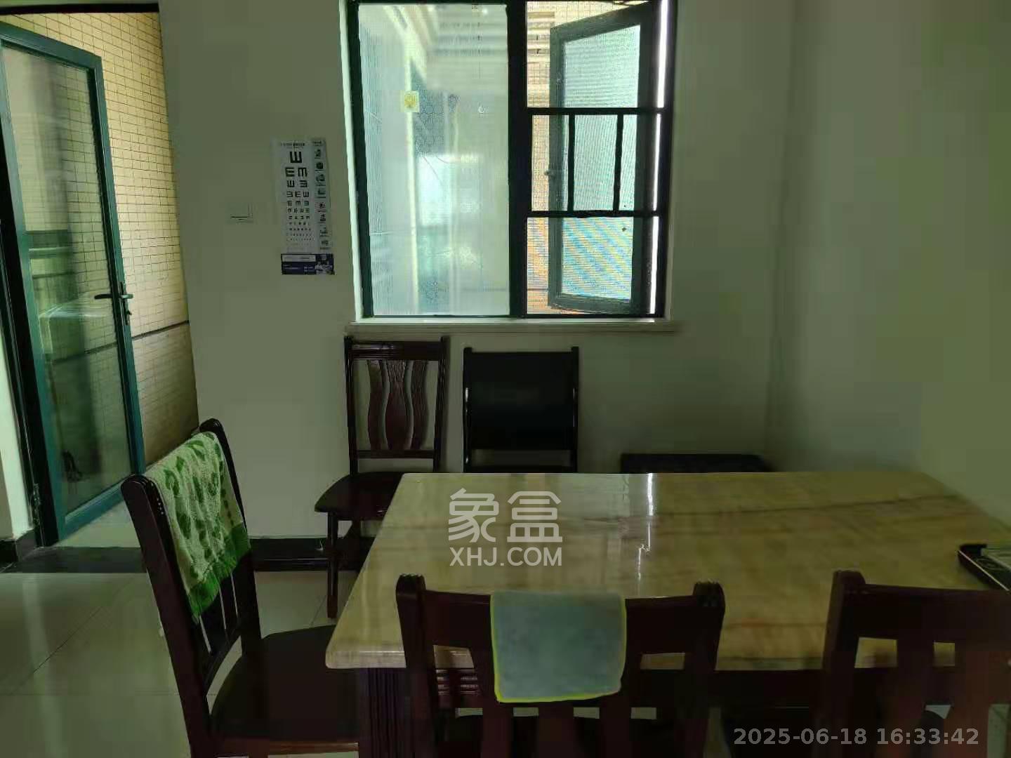 恒大华府 3室2厅1卫 2300.0元/月 恒大华府 3室2厅1卫 2300.0元/月室内图