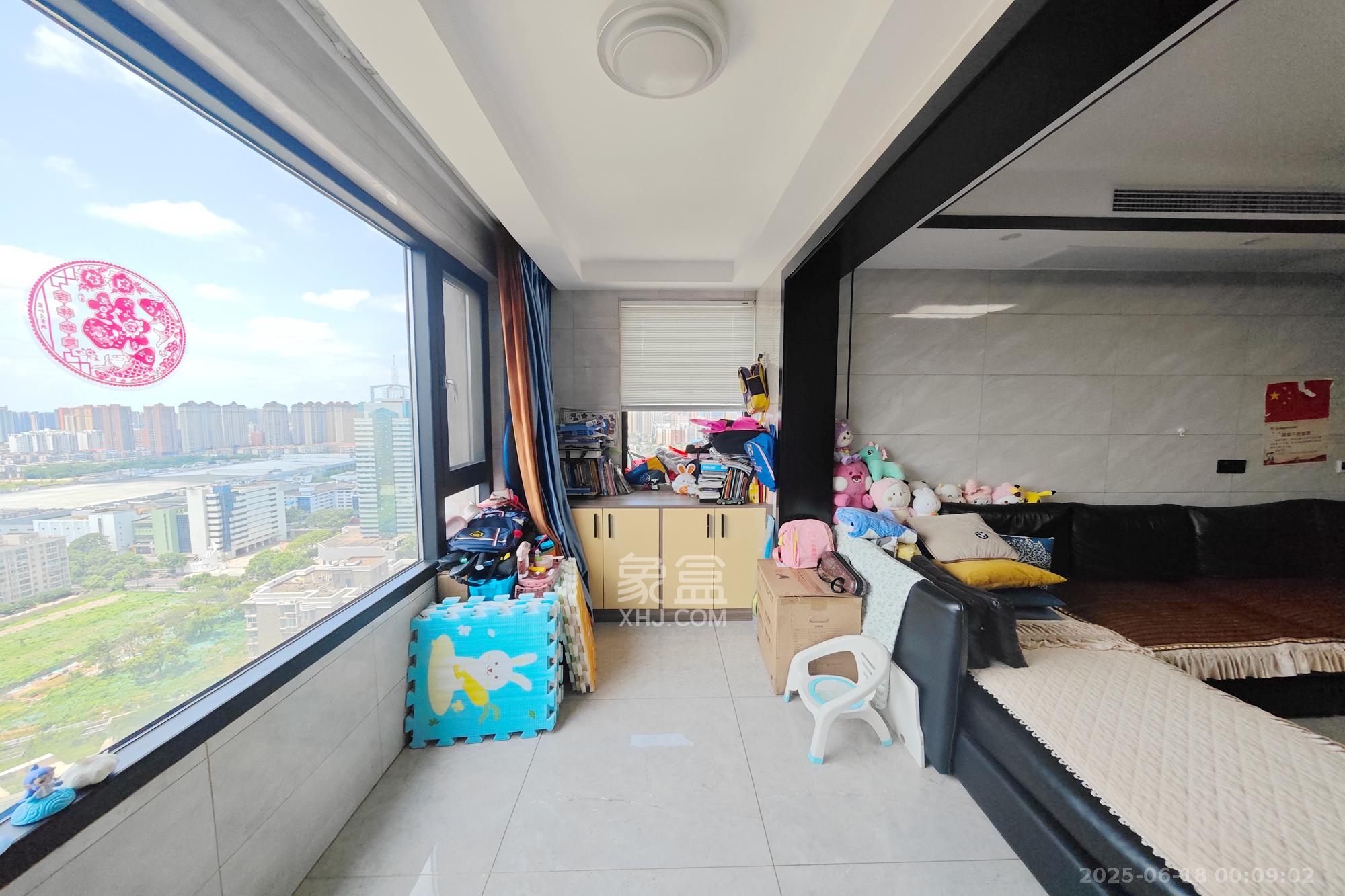 建发中央悦府 4室2厅2卫 208.0万 建发中央悦府 4室2厅2卫 208.0万阳台