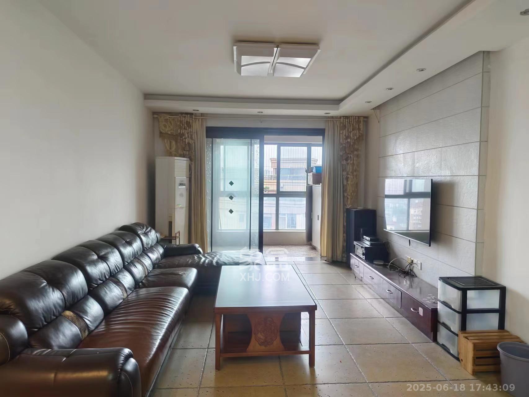 上海城小区  3室2厅2卫   2500.00元/月室内图