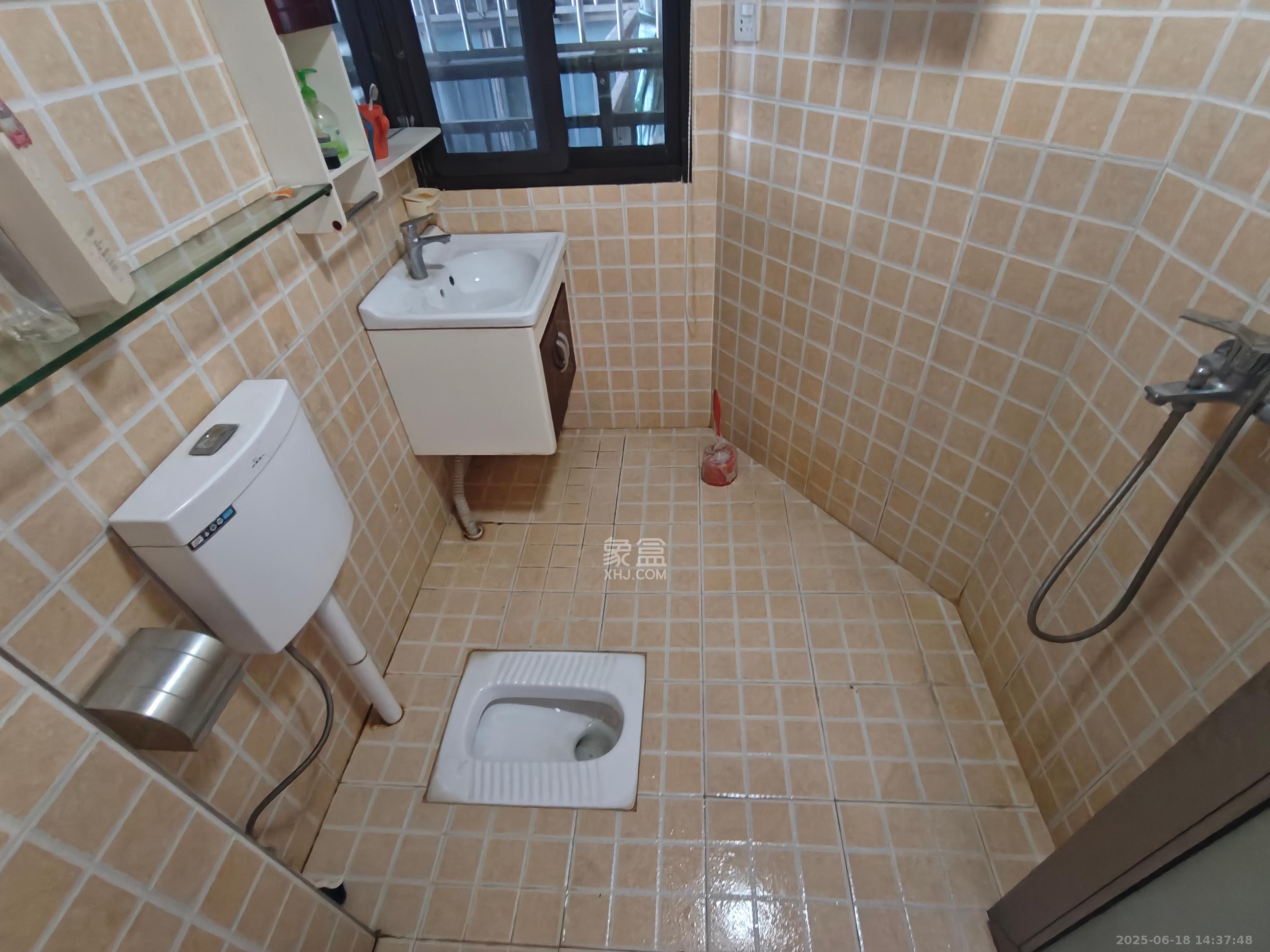 南枫时光  3室2厅1卫   2900.00元/月室内图