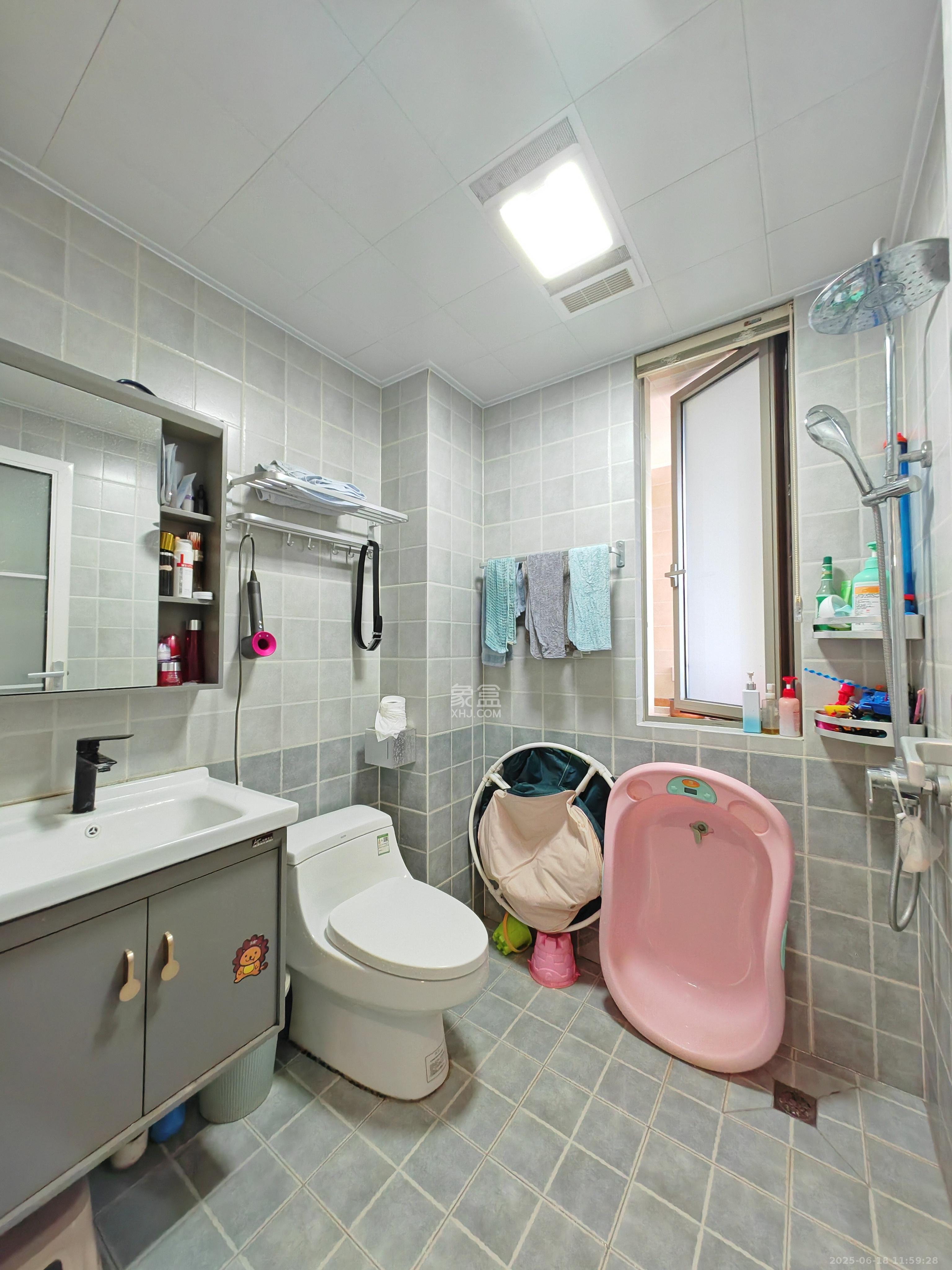 梅溪湖金茂湾 3室2厅1卫 3000.0元/月 梅溪湖金茂湾 3室2厅1卫 3000.0元/月室内图