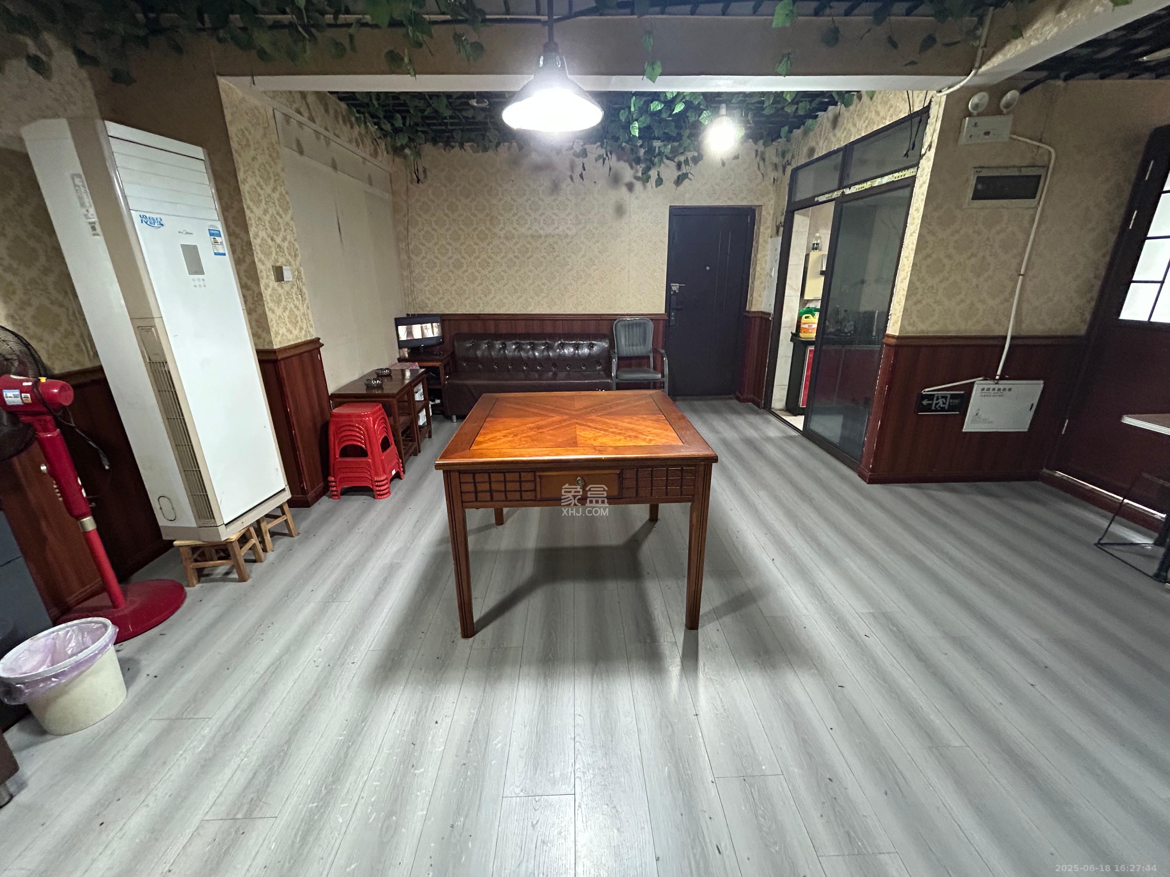 三景华御 3室2厅1卫 2000.0元/月 三景华御 3室2厅1卫 2000.0元/月室内图