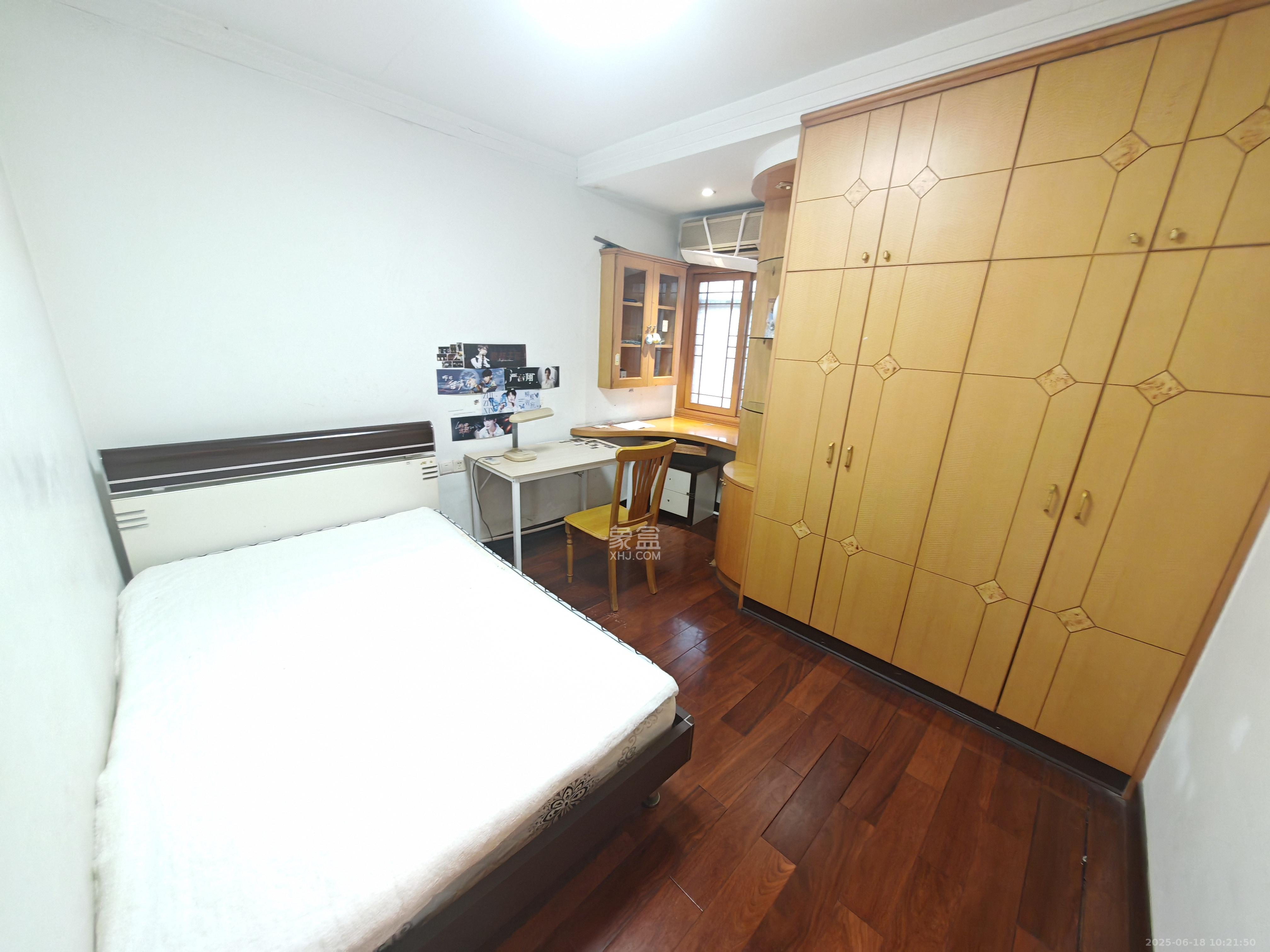 学院新村  3室2厅1卫    4800.0元/月室内图