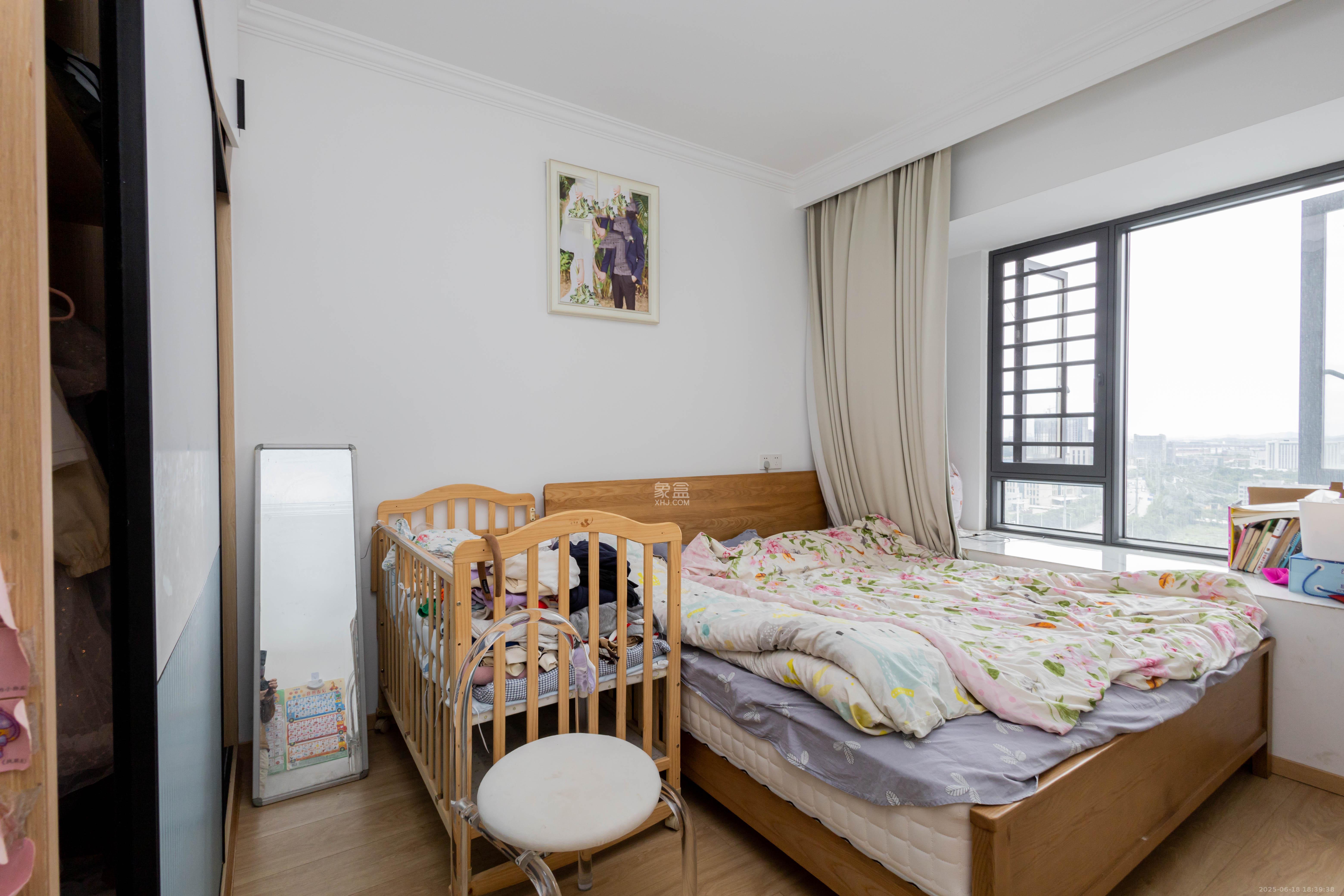 华远海蓝郡  3室2厅2卫    82.0万 华远海蓝郡  3室2厅2卫    82.0万卧室