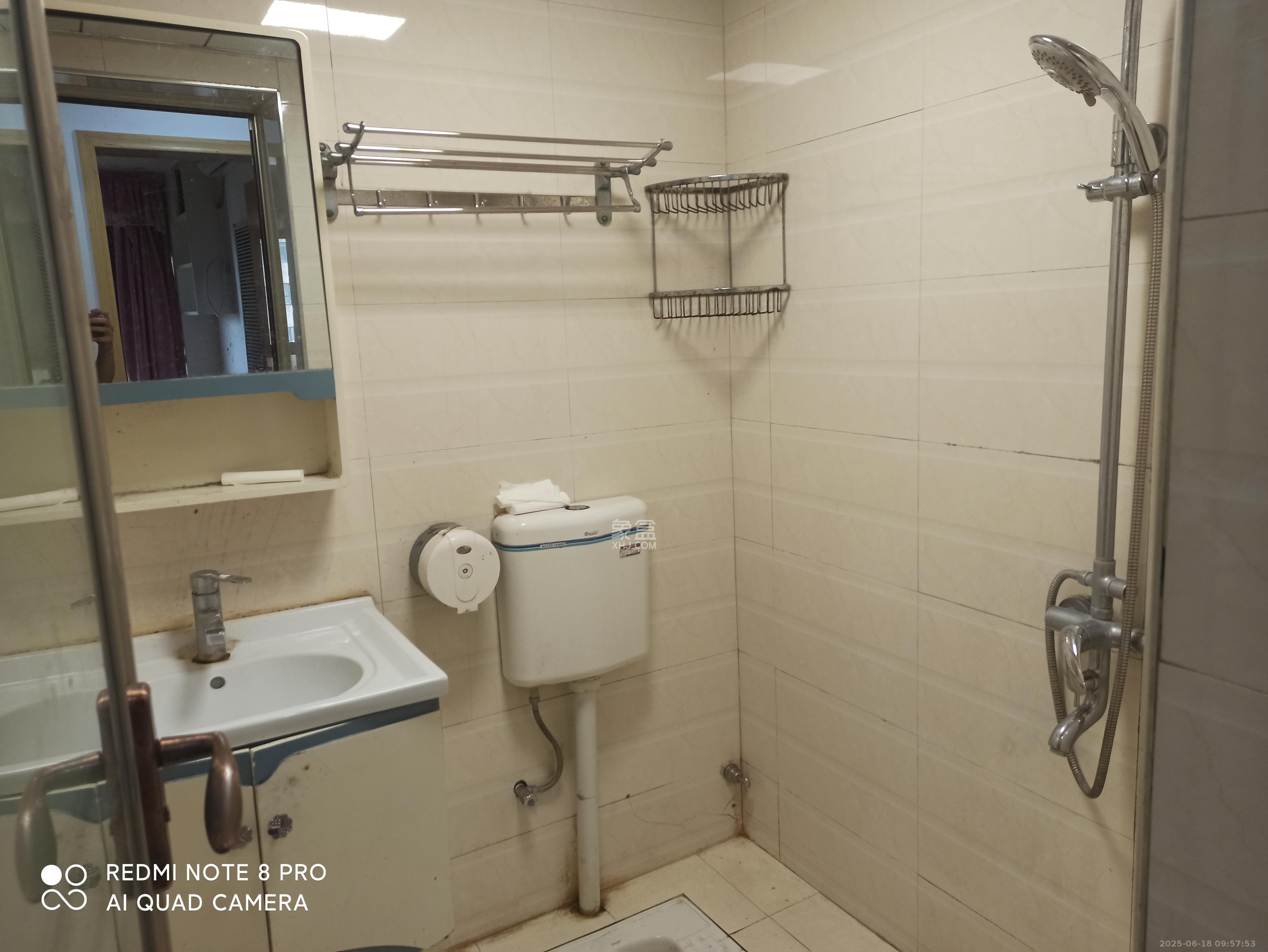 长房时代城 3室2厅2卫 2400.0元/月 长房时代城 3室2厅2卫 2400.0元/月室内图