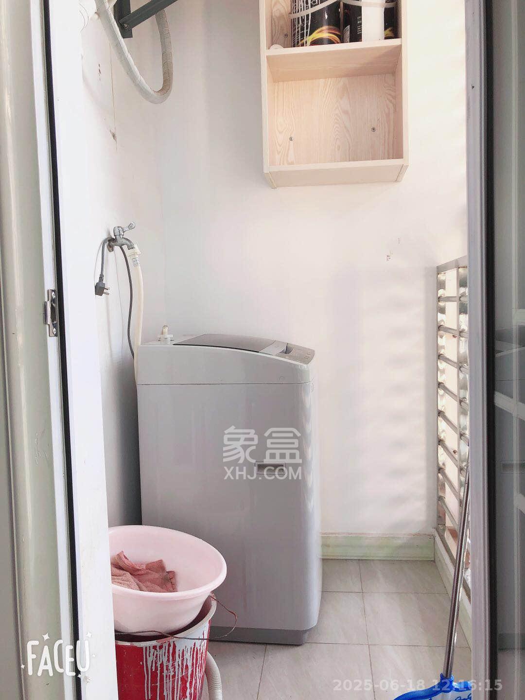 恒泰广场 1室1厅1卫 1600.0元/月 恒泰广场 1室1厅1卫 1600.0元/月室内图